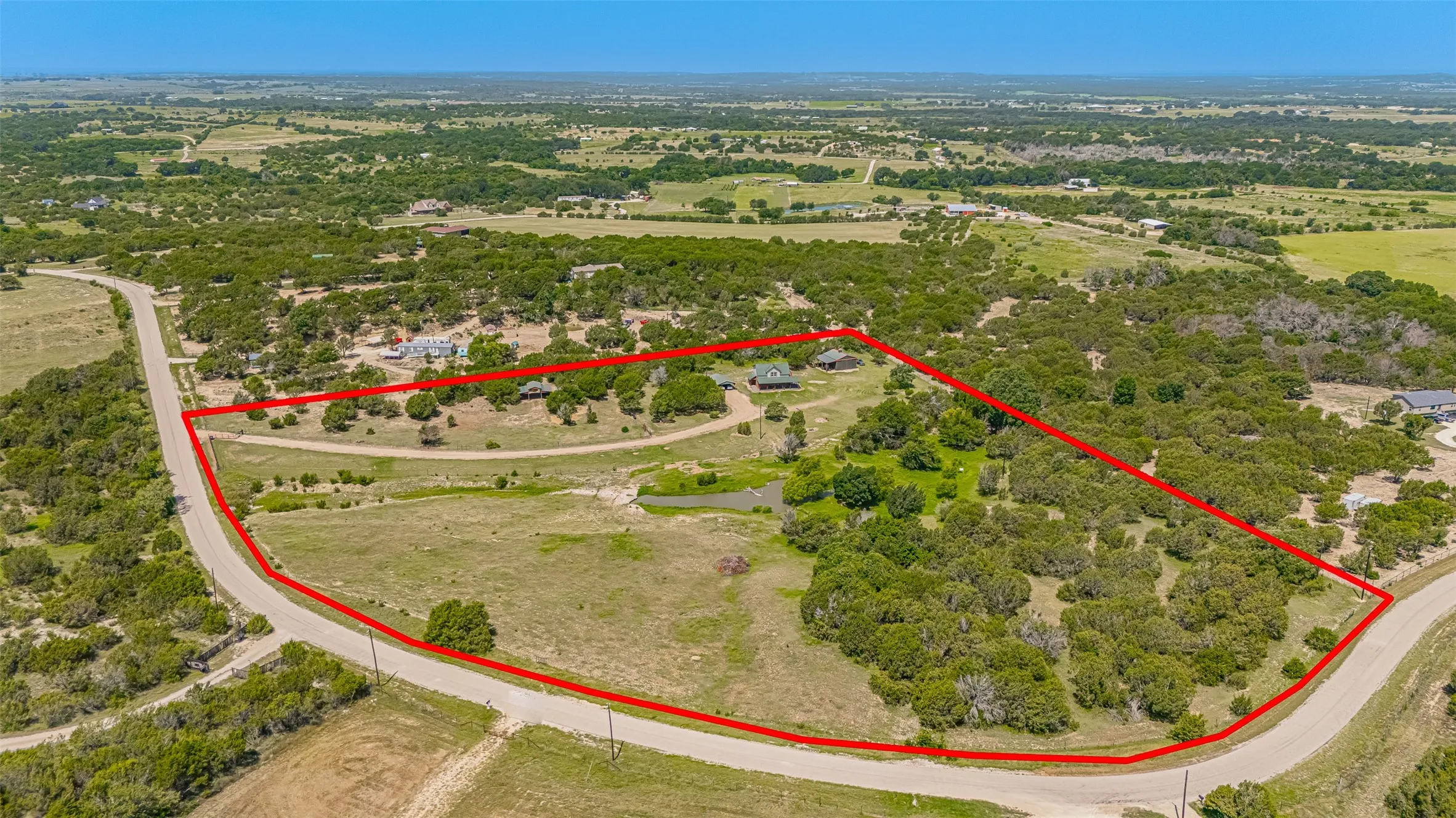 Single Family Residence For Sale in Hood County , 7744 Wd Court, Lipan, Texas 76462, 2 Bedroom, 3 Bathroom, Garage spaces, 1,584 Sqft, built in 2007, mls#21317353, Real Estate Agent in Lipan, Homes For Sale in Hood county, Homes For Sale in Lipan, Realtor in Lipan Texas, Real Estate Brokerage Independent Realty Texas, Luminita Cordes Realtor