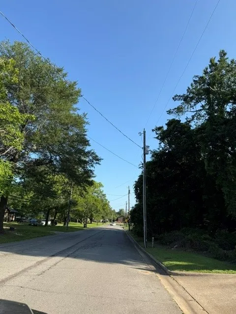 Improved Land For Sale in Lamar County , 325 25th Street NE, Paris, Texas 75460, 0, 0, Garage spaces, 0 Sqft, built in 1960, Price $75,000, mls#21314073, Real Estate Agent in Paris, Homes For Sale in Lamar county, Homes For Sale in Paris, Realtor in Paris Texas, Real Estate Brokerage Independent Realty Texas, Luminita Cordes Realtor