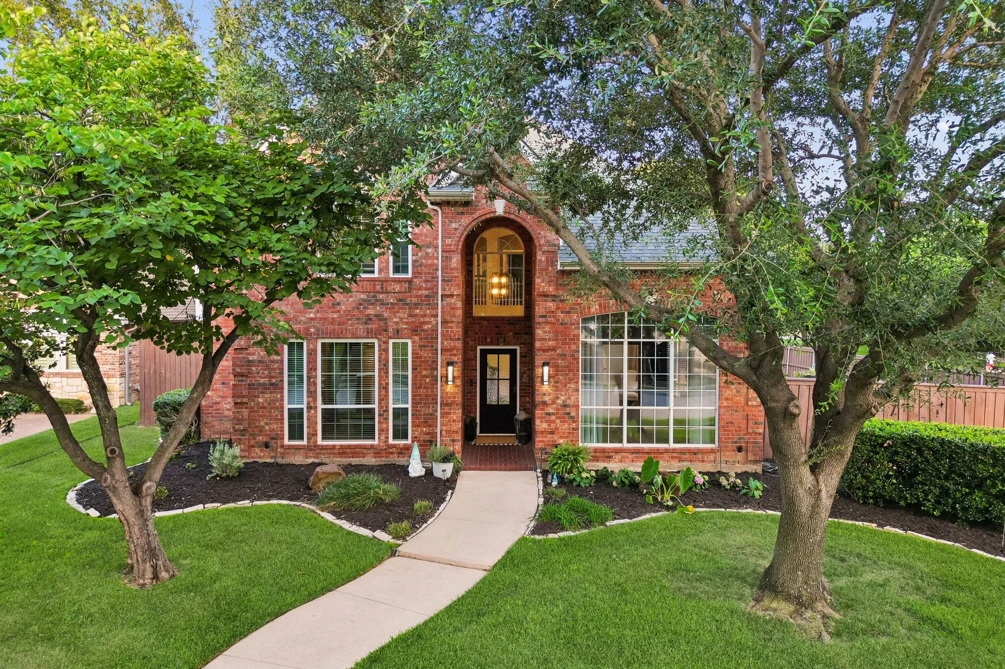Single Family Residence For Sale in Tarrant County , 1427 Briar Meadow Drive, Keller, Texas 76248, 4 Bedroom, 4 Bathroom, 2 Garage spaces, 3,064 Sqft, built in 1995, mls#21316862, Real Estate Agent in Keller, Homes For Sale in Tarrant county, Homes For Sale in Keller, Realtor in Keller Texas, Real Estate Brokerage Independent Realty Texas, Luminita Cordes Realtor