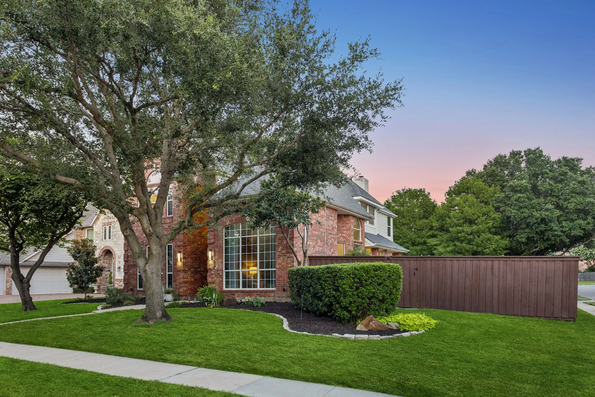 Single Family Residence For Sale in Tarrant County , 1427 Briar Meadow Drive, Keller, Texas 76248, 4 Bedroom, 4 Bathroom, 2 Garage spaces, 3,064 Sqft, built in 1995, mls#21316862, Real Estate Agent in Keller, Homes For Sale in Tarrant county, Homes For Sale in Keller, Realtor in Keller Texas, Real Estate Brokerage Independent Realty Texas, Luminita Cordes Realtor