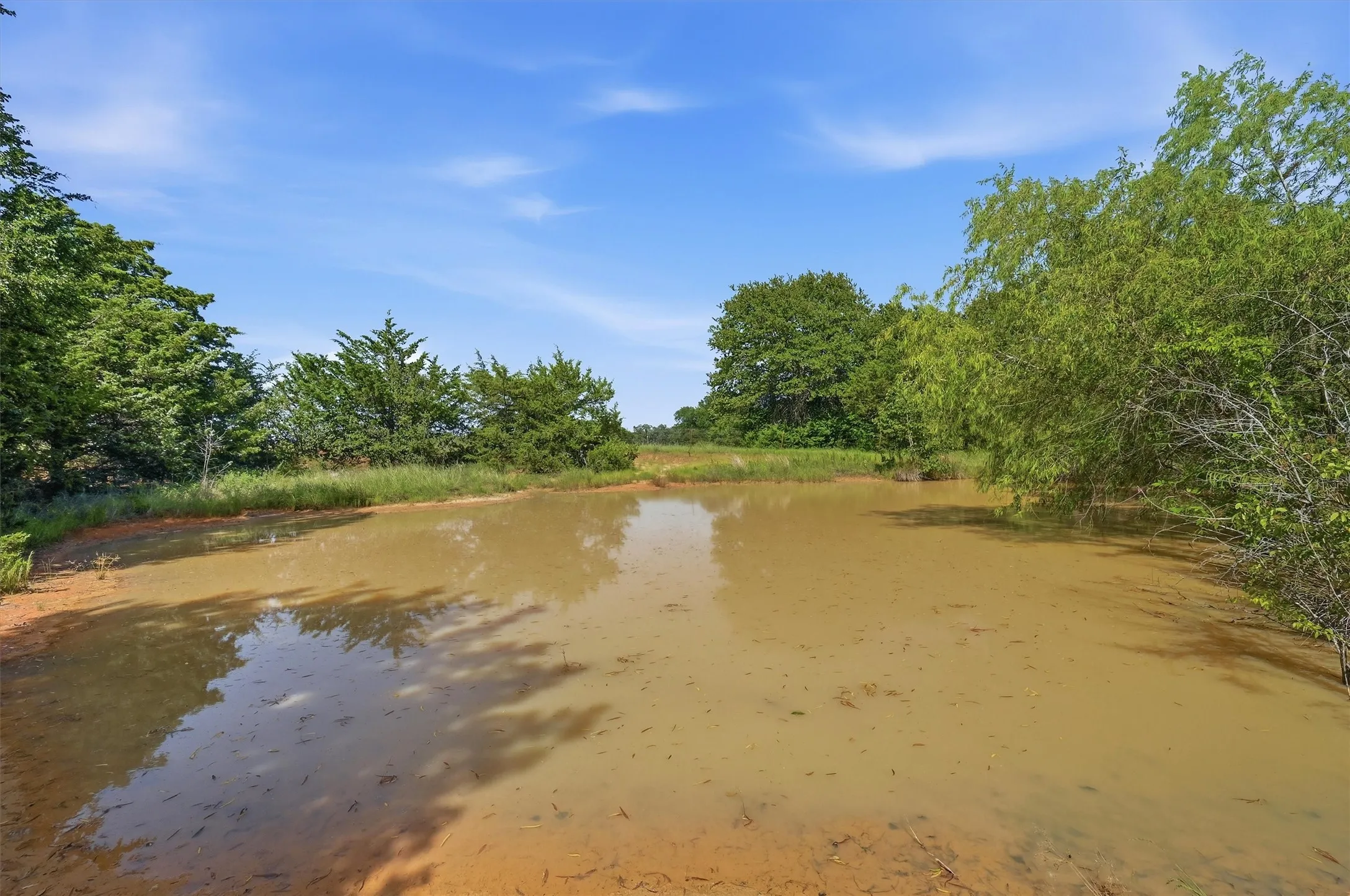 Single Family Residence For Sale in Grayson County , 7277 W Line Road, Collinsville, Texas 76233, 3 Bedroom, 2 Bathroom, 2 Garage spaces, 1,582 Sqft, built in 1998, mls#21310341, Real Estate Agent in Collinsville, Homes For Sale in Grayson county, Homes For Sale in Collinsville, Realtor in Collinsville Texas, Real Estate Brokerage Independent Realty Texas, Luminita Cordes Realtor