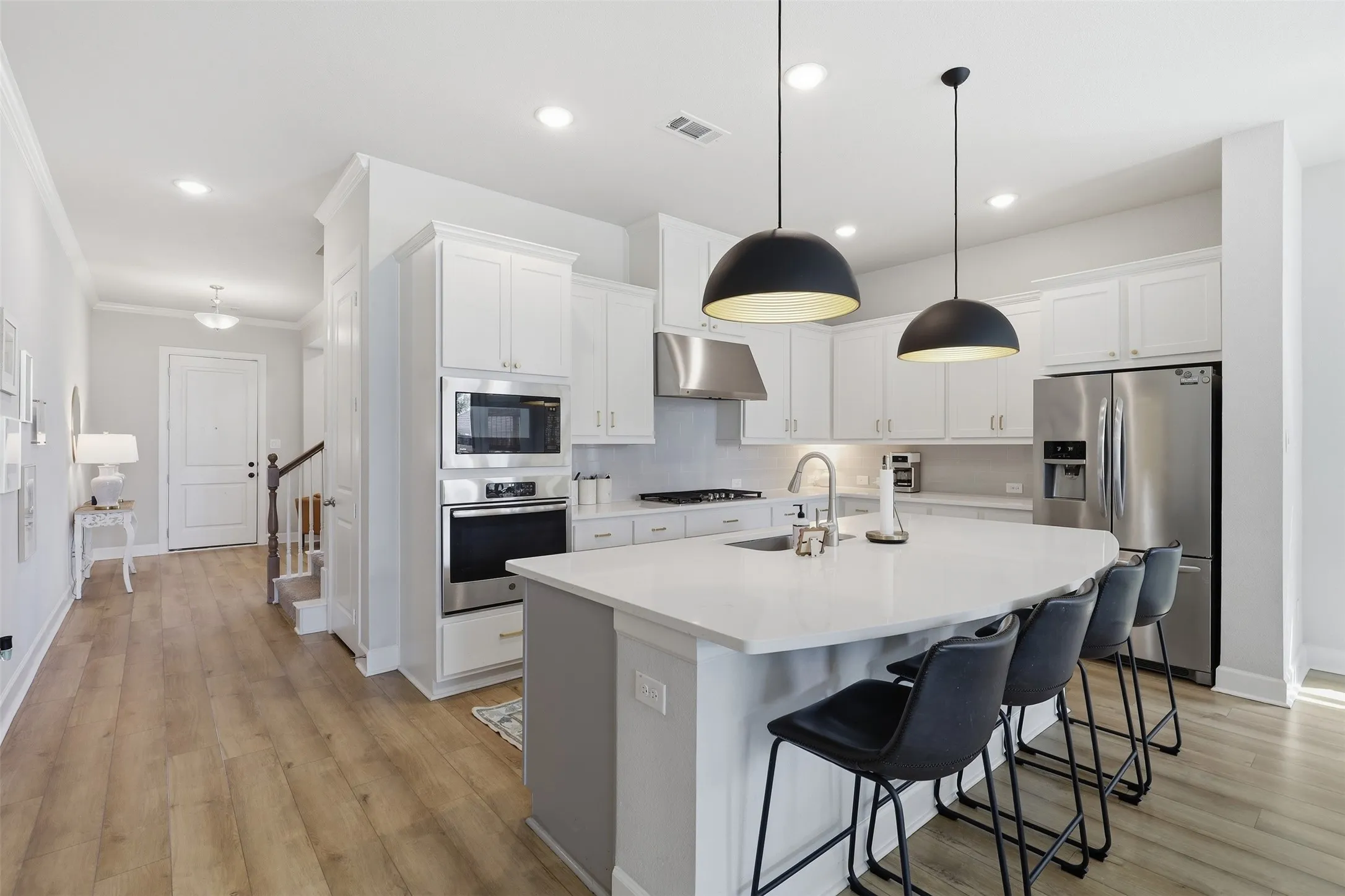 Single Family Residence For Sale in Parker County , 14017 Green Hook Road, Fort Worth, Texas 76008, 4 Bedroom, 4 Bathroom, 3 Garage spaces, 3,180 Sqft, built in 2019, mls#21317430, Real Estate Agent in Fort Worth, Homes For Sale in Parker county, Homes For Sale in Fort Worth, Realtor in Fort Worth Texas, Real Estate Brokerage Independent Realty Texas, Luminita Cordes Realtor