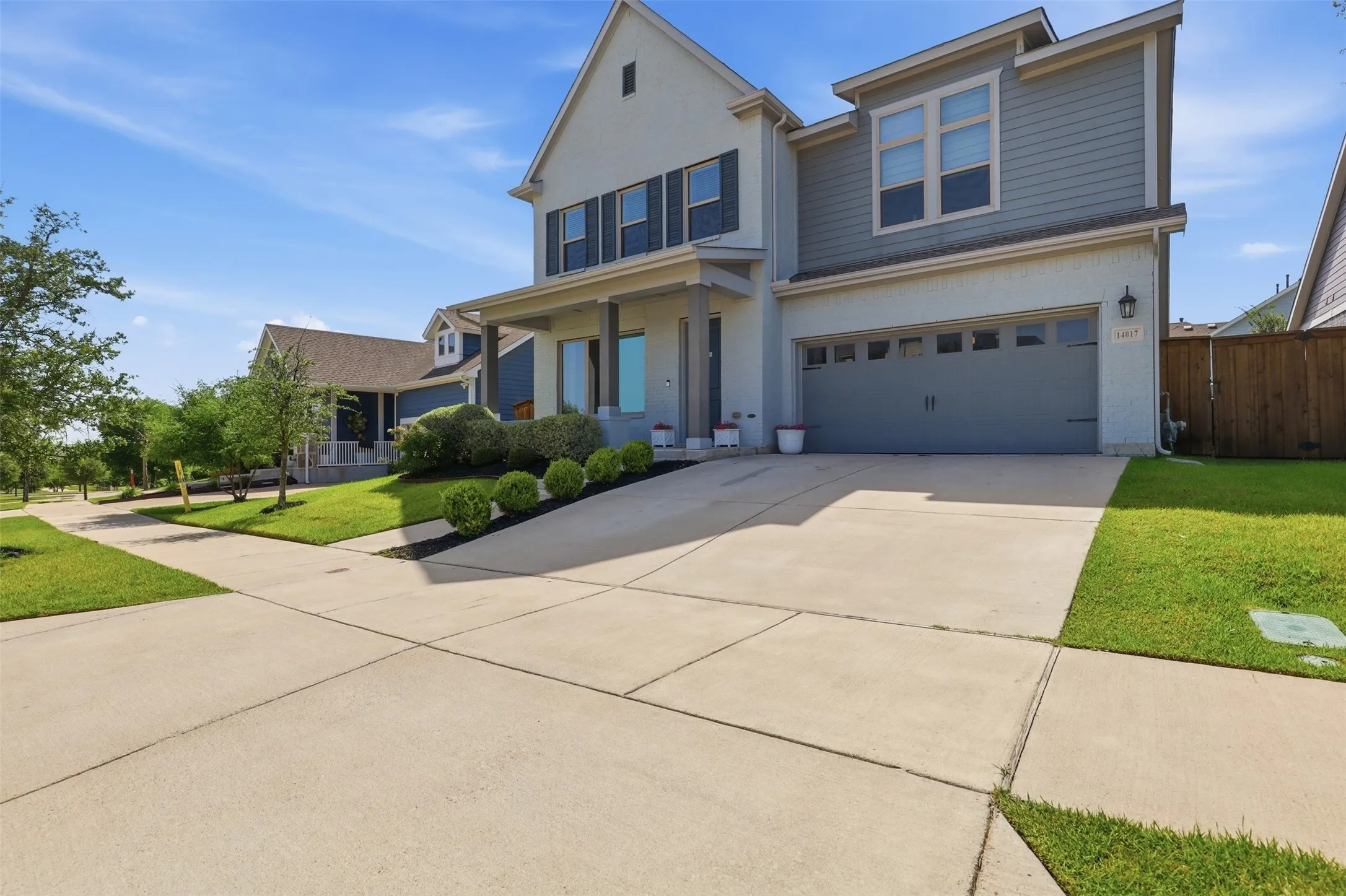 Single Family Residence For Sale in Parker County , 14017 Green Hook Road, Fort Worth, Texas 76008, 4 Bedroom, 4 Bathroom, 3 Garage spaces, 3,180 Sqft, built in 2019, mls#21317430, Real Estate Agent in Fort Worth, Homes For Sale in Parker county, Homes For Sale in Fort Worth, Realtor in Fort Worth Texas, Real Estate Brokerage Independent Realty Texas, Luminita Cordes Realtor
