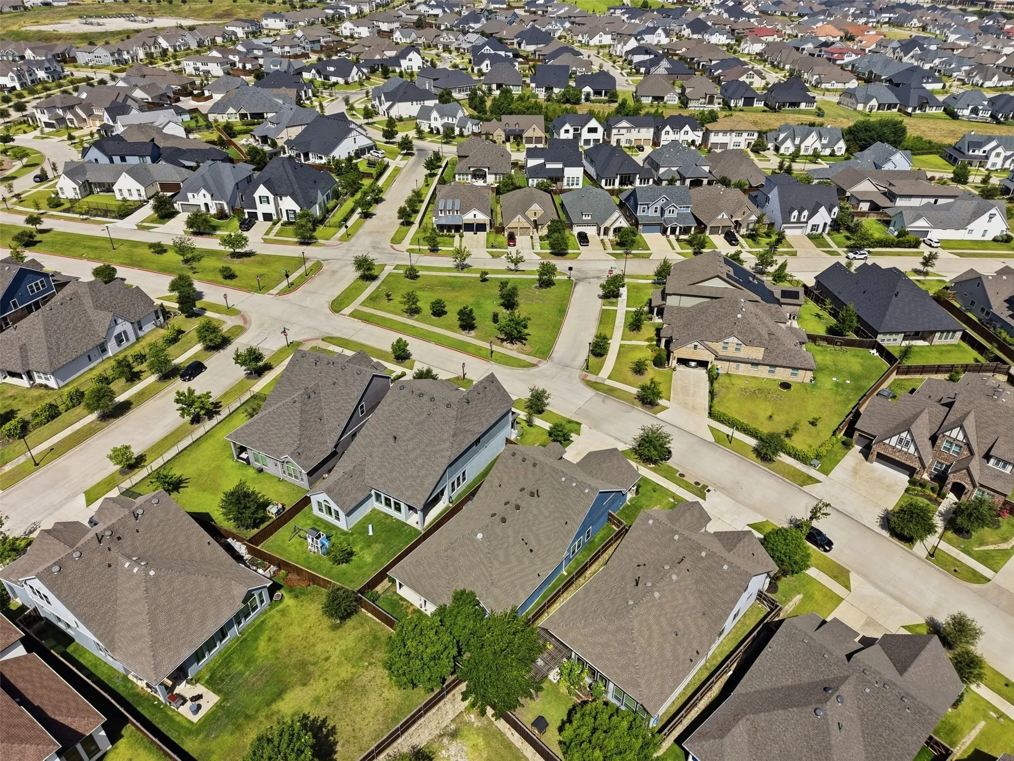 Single Family Residence For Sale in Parker County , 14017 Green Hook Road, Fort Worth, Texas 76008, 4 Bedroom, 4 Bathroom, 3 Garage spaces, 3,180 Sqft, built in 2019, mls#21317430, Real Estate Agent in Fort Worth, Homes For Sale in Parker county, Homes For Sale in Fort Worth, Realtor in Fort Worth Texas, Real Estate Brokerage Independent Realty Texas, Luminita Cordes Realtor