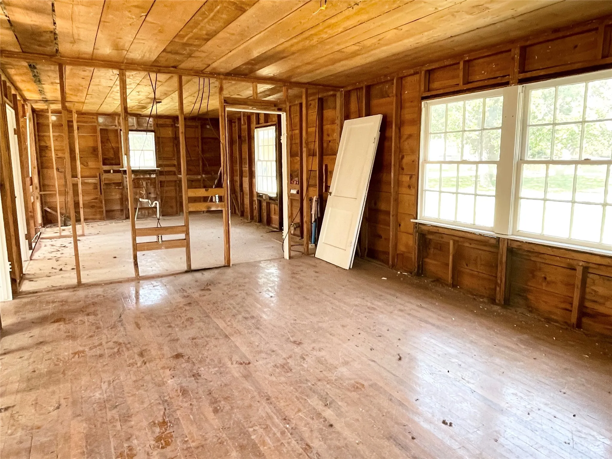 Single Family Residence For Sale in Young County , 1331 Medlan Chapel Road, Graham, Texas 76450, 3 Bedroom, 2 Bathroom, Garage spaces, 1,874 Sqft, built in 1987, mls#21311955, Real Estate Agent in Graham, Homes For Sale in Young county, Homes For Sale in Graham, Realtor in Graham Texas, Real Estate Brokerage Independent Realty Texas, Luminita Cordes Realtor