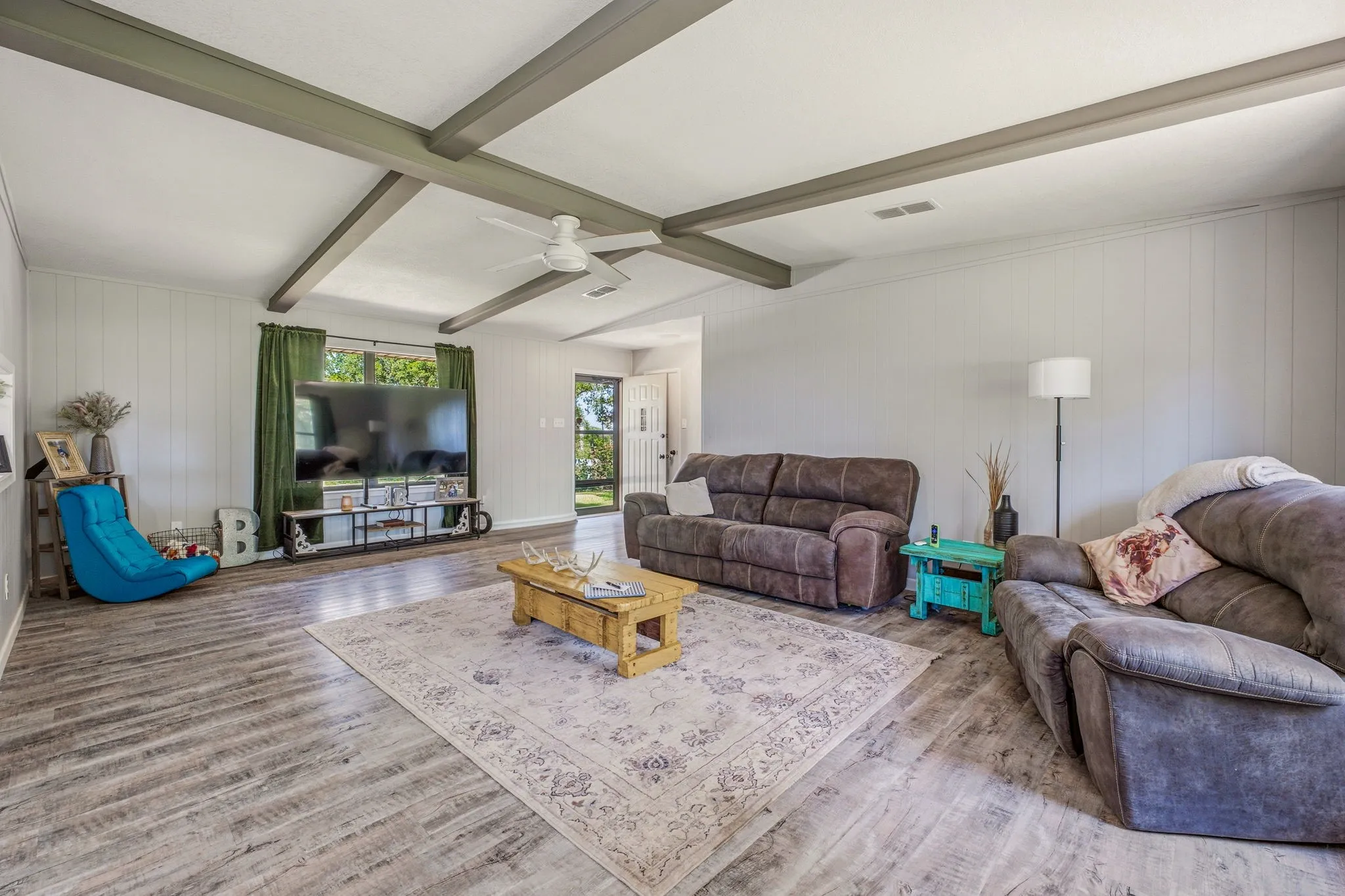 Single Family Residence For Sale in Young County , 1331 Medlan Chapel Road, Graham, Texas 76450, 3 Bedroom, 2 Bathroom, Garage spaces, 1,874 Sqft, built in 1987, mls#21311955, Real Estate Agent in Graham, Homes For Sale in Young county, Homes For Sale in Graham, Realtor in Graham Texas, Real Estate Brokerage Independent Realty Texas, Luminita Cordes Realtor