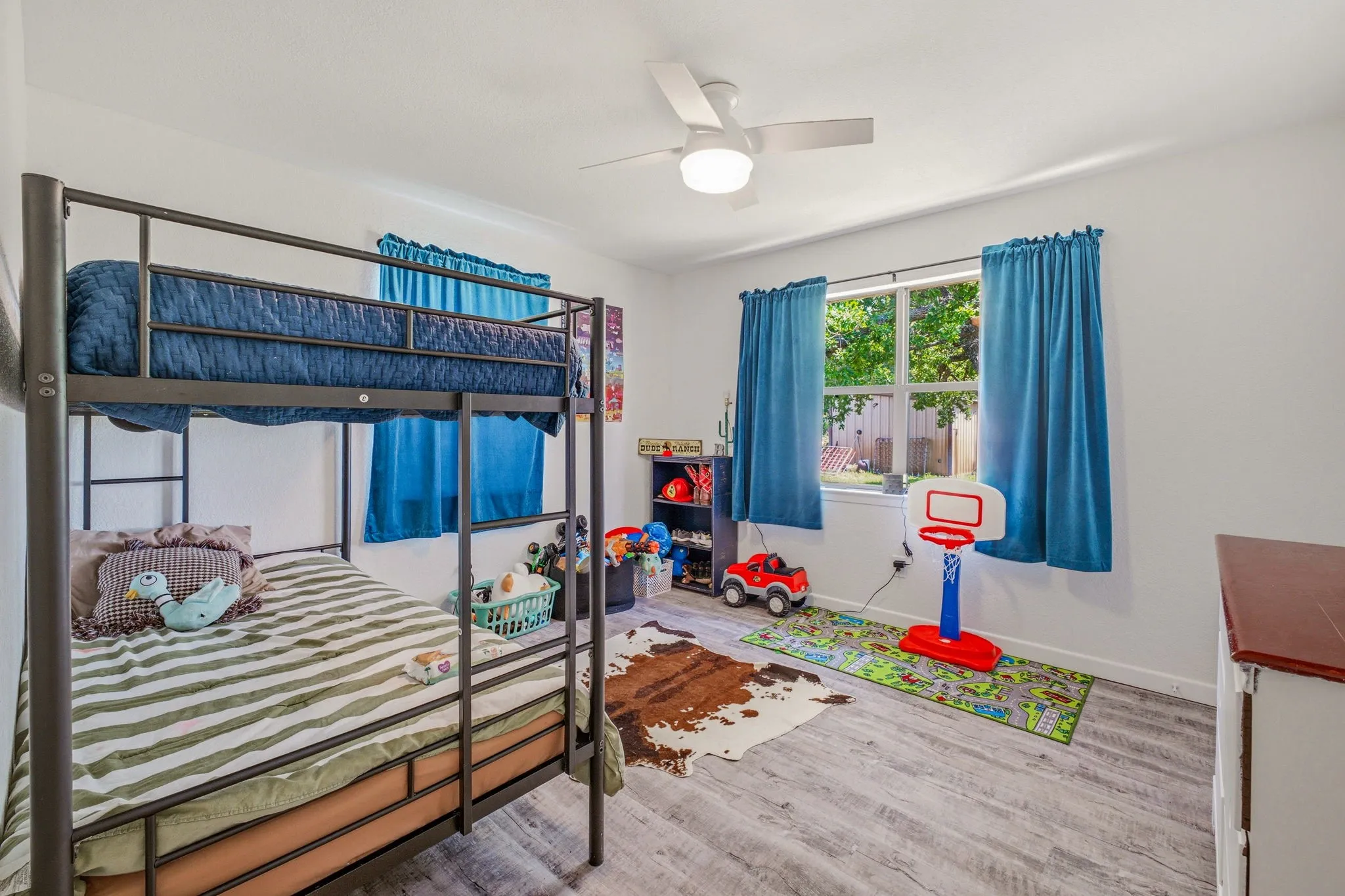 Single Family Residence For Sale in Young County , 1331 Medlan Chapel Road, Graham, Texas 76450, 3 Bedroom, 2 Bathroom, Garage spaces, 1,874 Sqft, built in 1987, mls#21311955, Real Estate Agent in Graham, Homes For Sale in Young county, Homes For Sale in Graham, Realtor in Graham Texas, Real Estate Brokerage Independent Realty Texas, Luminita Cordes Realtor