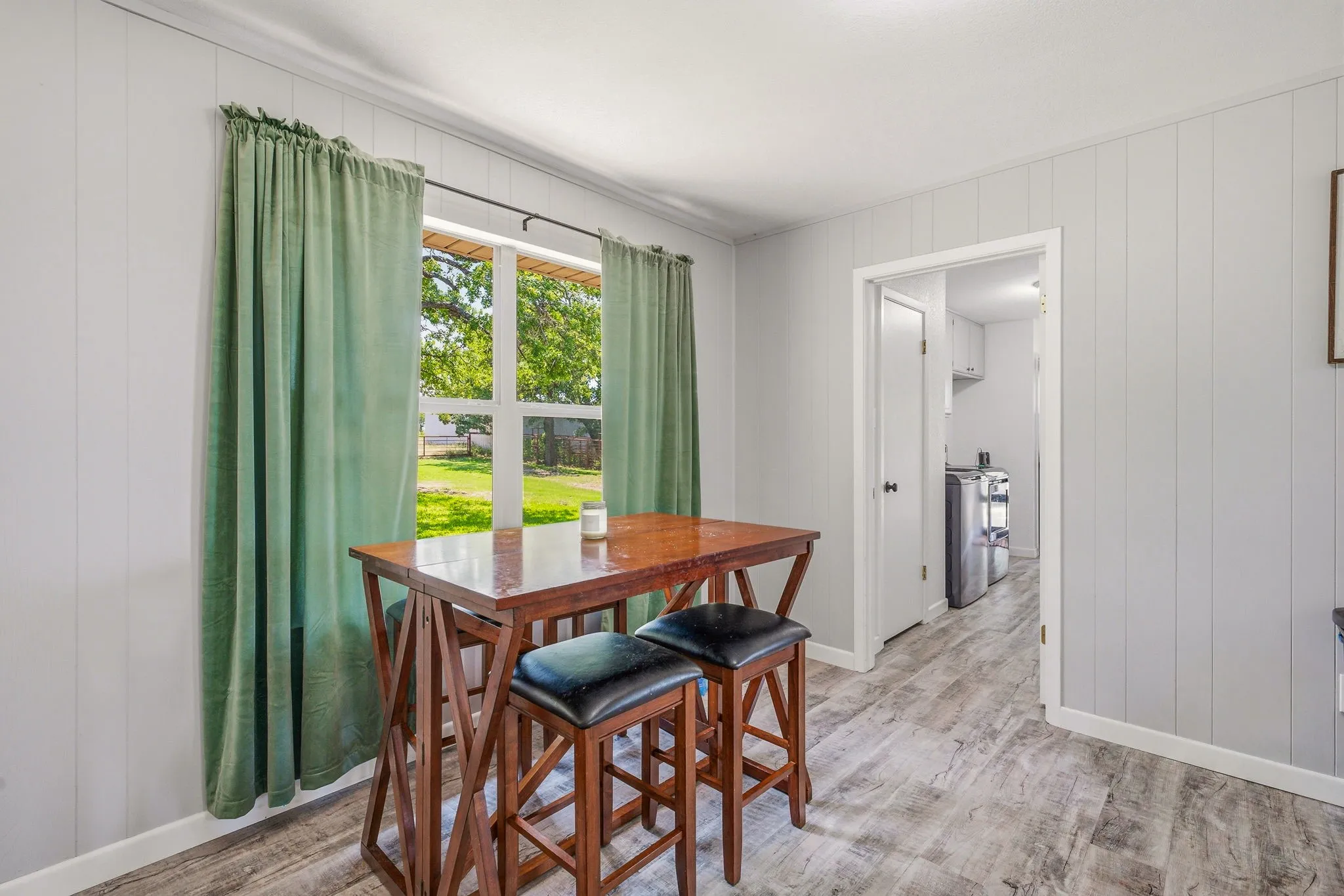 Single Family Residence For Sale in Young County , 1331 Medlan Chapel Road, Graham, Texas 76450, 3 Bedroom, 2 Bathroom, Garage spaces, 1,874 Sqft, built in 1987, mls#21311955, Real Estate Agent in Graham, Homes For Sale in Young county, Homes For Sale in Graham, Realtor in Graham Texas, Real Estate Brokerage Independent Realty Texas, Luminita Cordes Realtor