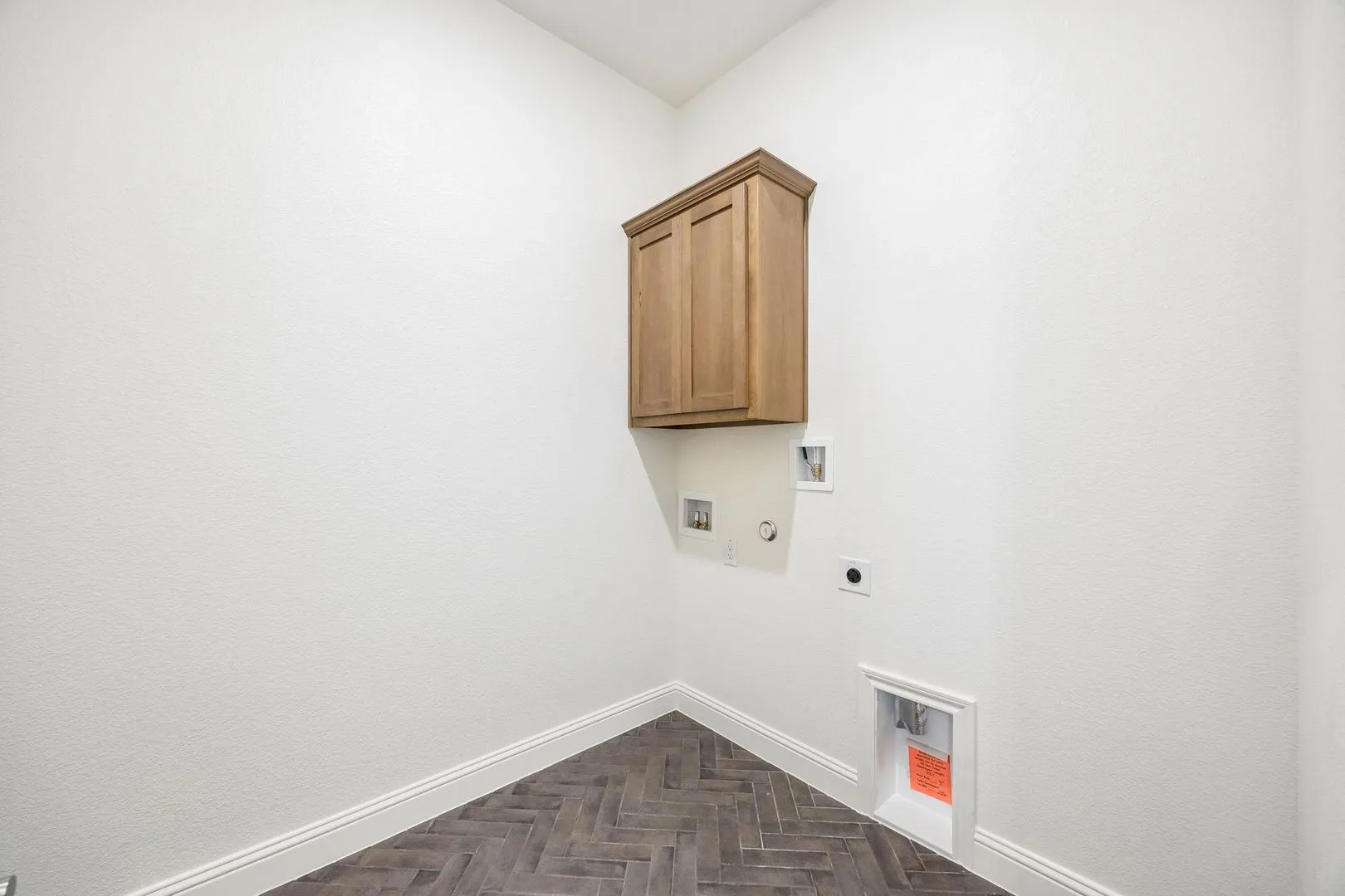 Single Family Residence For Sale in Ellis County , 417 Rivers Edge Drive, Waxahachie, Texas 75167, 4 Bedroom, 3 Bathroom, 2 Garage spaces, 2,636 Sqft, built in 2026, mls#21317060, Real Estate Agent in Waxahachie, Homes For Sale in Ellis county, Homes For Sale in Waxahachie, Realtor in Waxahachie Texas, Real Estate Brokerage Independent Realty Texas, Luminita Cordes Realtor