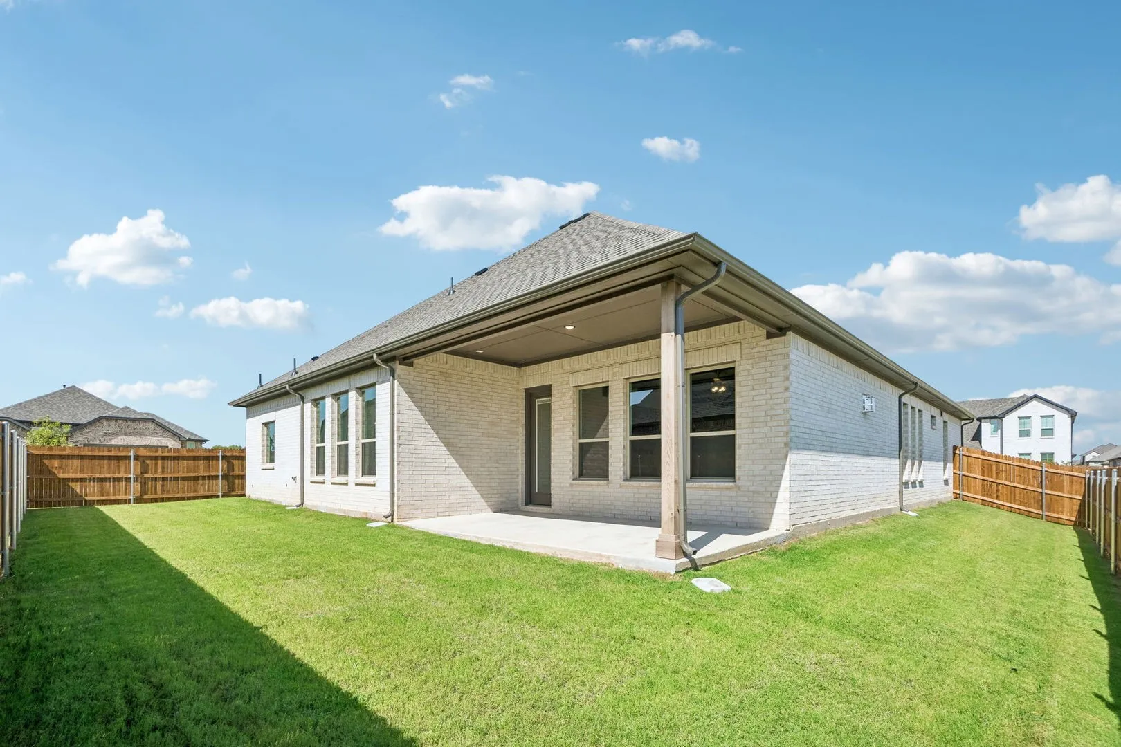 Single Family Residence For Sale in Ellis County , 417 Rivers Edge Drive, Waxahachie, Texas 75167, 4 Bedroom, 3 Bathroom, 2 Garage spaces, 2,636 Sqft, built in 2026, mls#21317060, Real Estate Agent in Waxahachie, Homes For Sale in Ellis county, Homes For Sale in Waxahachie, Realtor in Waxahachie Texas, Real Estate Brokerage Independent Realty Texas, Luminita Cordes Realtor