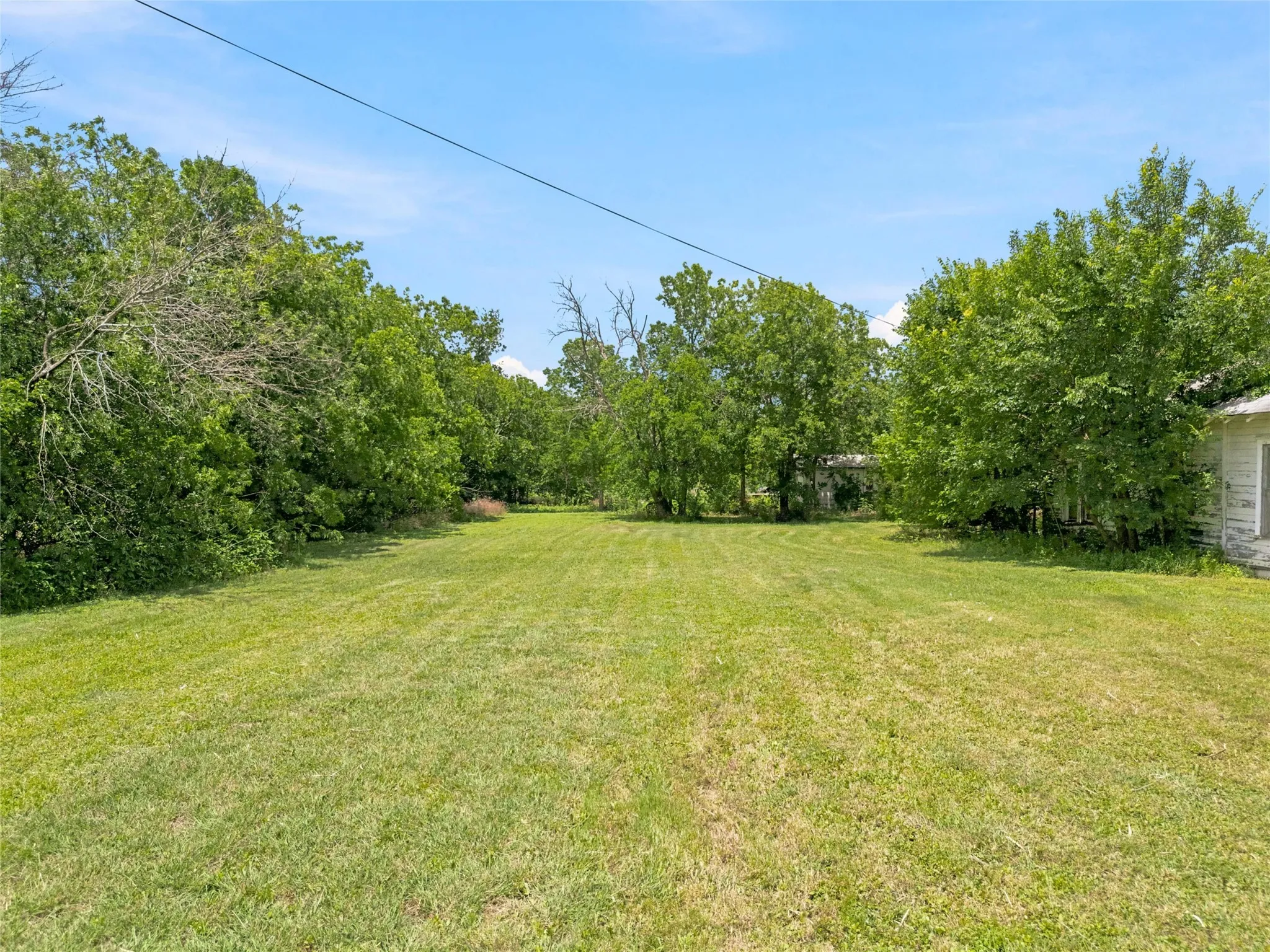 Single Family Residence For Sale in Mc Lennan County , 2432 S 9th Street, Waco, Texas 76706, 3 Bedroom, 1 Bathroom, Garage spaces, 1,152 Sqft, built in 1915, mls#21317375, Real Estate Agent in Waco, Homes For Sale in Mc Lennan county, Homes For Sale in Waco, Realtor in Waco Texas, Real Estate Brokerage Independent Realty Texas, Luminita Cordes Realtor