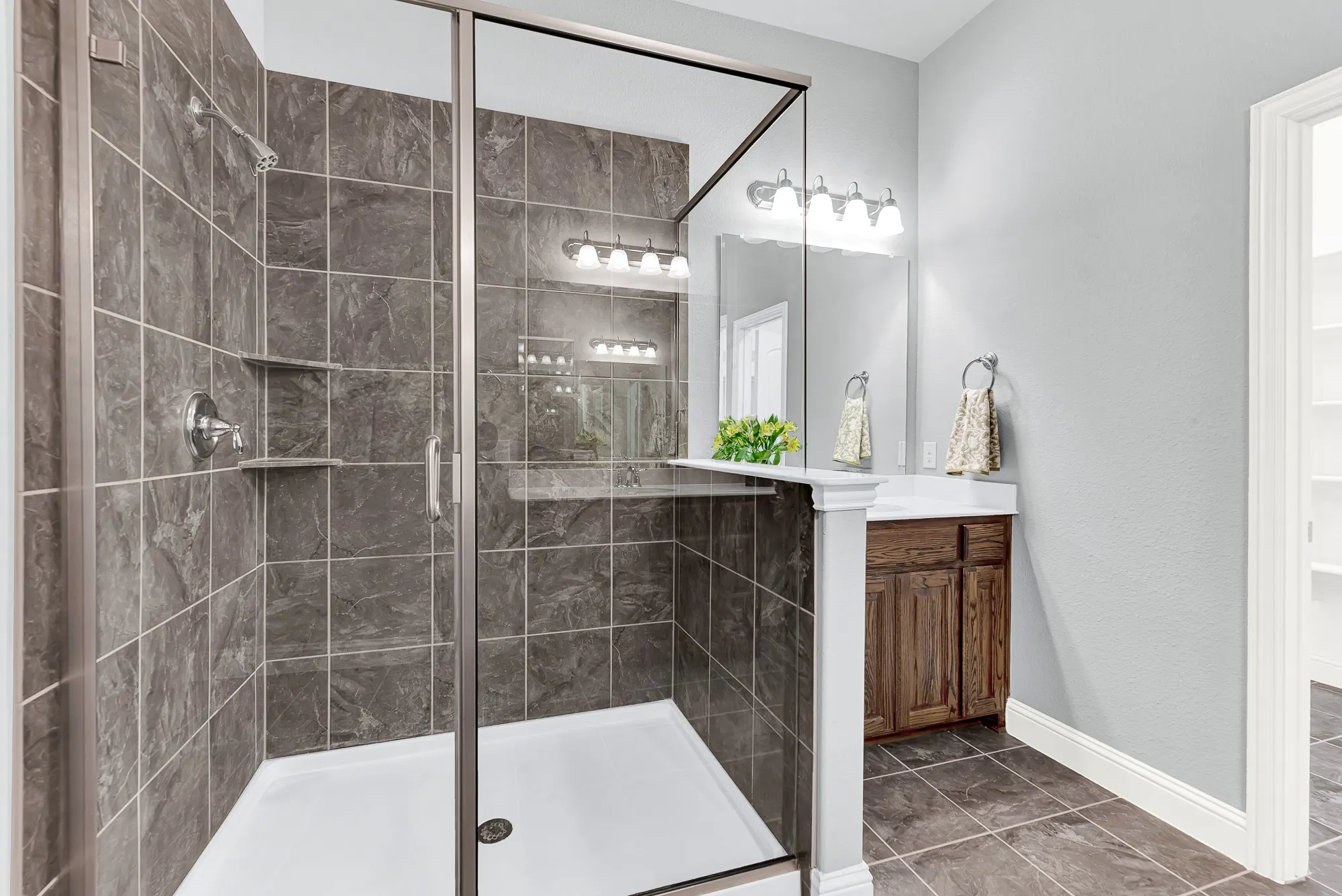 Townhouse For Sale in Denton County , 4666 Dozier Road B, Carrollton, Texas 75010, 3 Bedroom, 3 Bathroom, 2 Garage spaces, 2,124 Sqft, built in 2014, mls#21315746, Real Estate Agent in Carrollton, Homes For Sale in Denton county, Homes For Sale in Carrollton, Realtor in Carrollton Texas, Real Estate Brokerage Independent Realty Texas, Luminita Cordes Realtor
