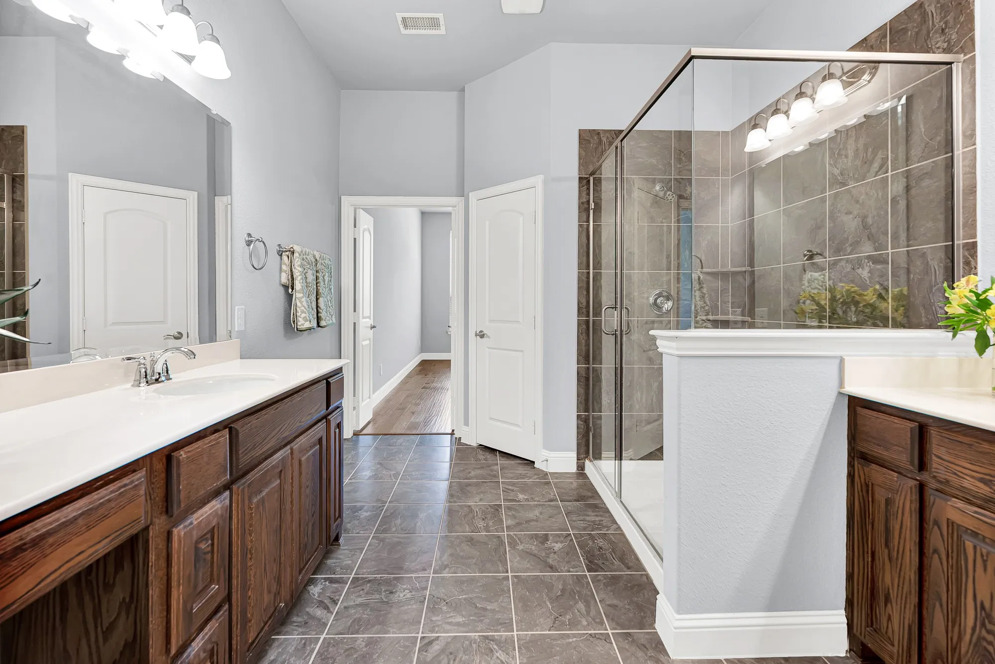 Townhouse For Sale in Denton County , 4666 Dozier Road B, Carrollton, Texas 75010, 3 Bedroom, 3 Bathroom, 2 Garage spaces, 2,124 Sqft, built in 2014, mls#21315746, Real Estate Agent in Carrollton, Homes For Sale in Denton county, Homes For Sale in Carrollton, Realtor in Carrollton Texas, Real Estate Brokerage Independent Realty Texas, Luminita Cordes Realtor