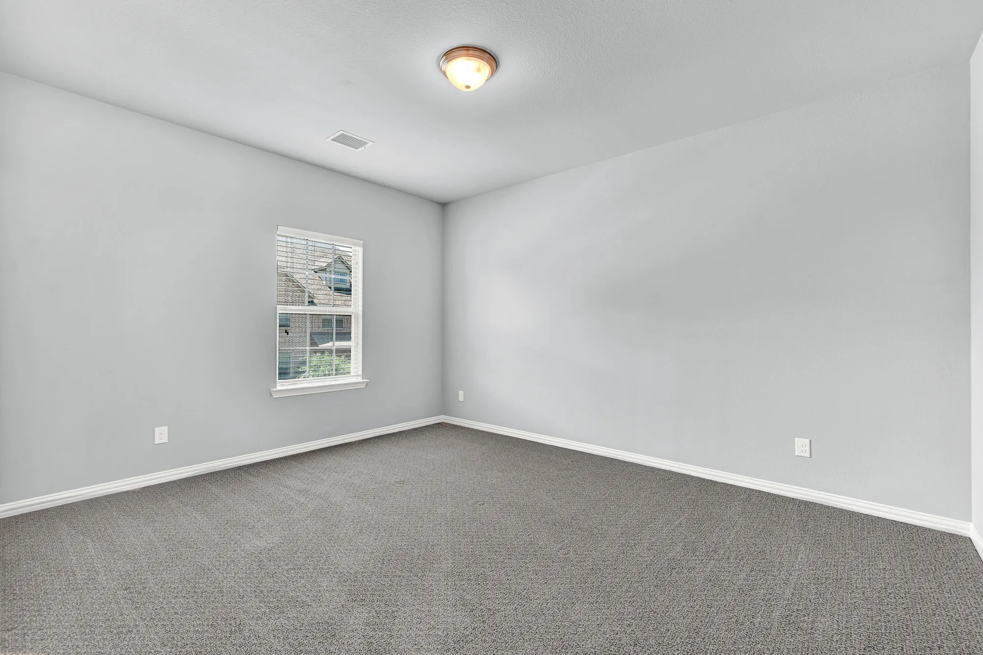 Townhouse For Sale in Denton County , 4666 Dozier Road B, Carrollton, Texas 75010, 3 Bedroom, 3 Bathroom, 2 Garage spaces, 2,124 Sqft, built in 2014, mls#21315746, Real Estate Agent in Carrollton, Homes For Sale in Denton county, Homes For Sale in Carrollton, Realtor in Carrollton Texas, Real Estate Brokerage Independent Realty Texas, Luminita Cordes Realtor