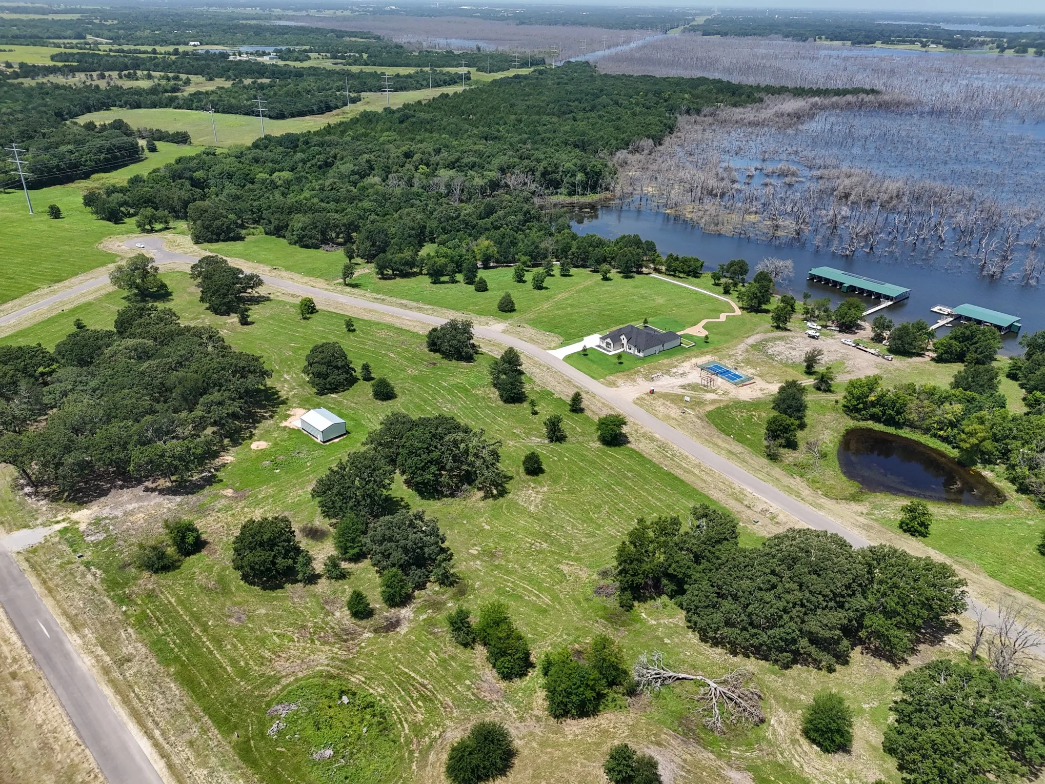 Unimproved Land For Sale in Fannin County , 370 Shoreline Drive, Dodd City, Texas 75438, 0, 0, Garage spaces, 0 Sqft, built in 0, Price $224,900, mls#21312212, Real Estate Agent in Dodd City, Homes For Sale in Fannin county, Homes For Sale in Dodd City, Realtor in Dodd City Texas, Real Estate Brokerage Independent Realty Texas, Luminita Cordes Realtor