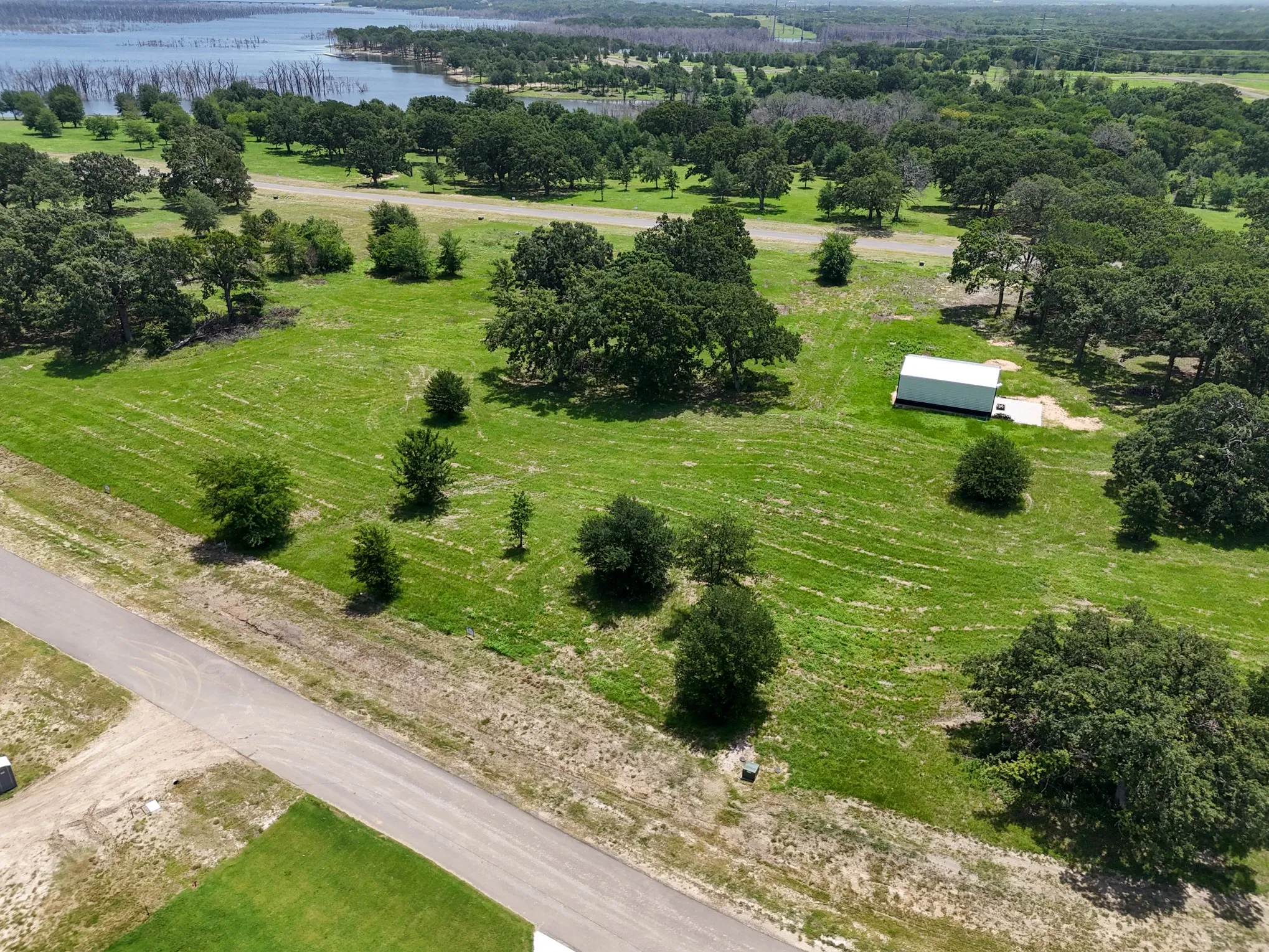 Unimproved Land For Sale in Fannin County , 370 Shoreline Drive, Dodd City, Texas 75438, 0, 0, Garage spaces, 0 Sqft, built in 0, Price $224,900, mls#21312212, Real Estate Agent in Dodd City, Homes For Sale in Fannin county, Homes For Sale in Dodd City, Realtor in Dodd City Texas, Real Estate Brokerage Independent Realty Texas, Luminita Cordes Realtor