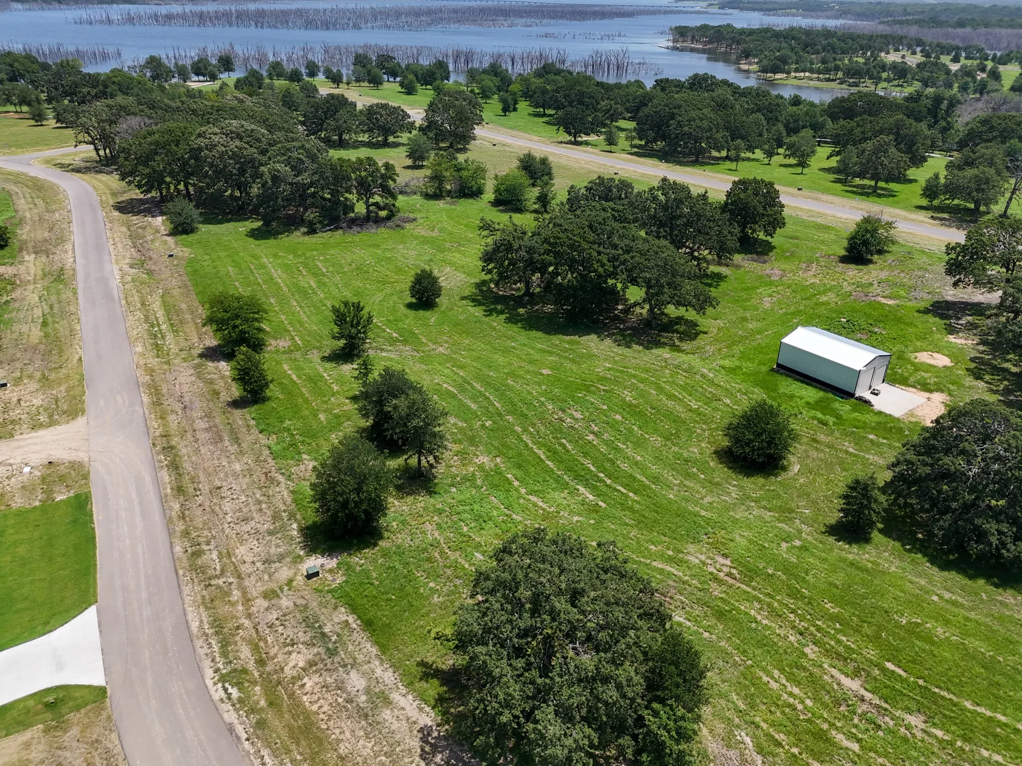 Unimproved Land For Sale in Fannin County , 370 Shoreline Drive, Dodd City, Texas 75438, 0, 0, Garage spaces, 0 Sqft, built in 0, Price $224,900, mls#21312212, Real Estate Agent in Dodd City, Homes For Sale in Fannin county, Homes For Sale in Dodd City, Realtor in Dodd City Texas, Real Estate Brokerage Independent Realty Texas, Luminita Cordes Realtor
