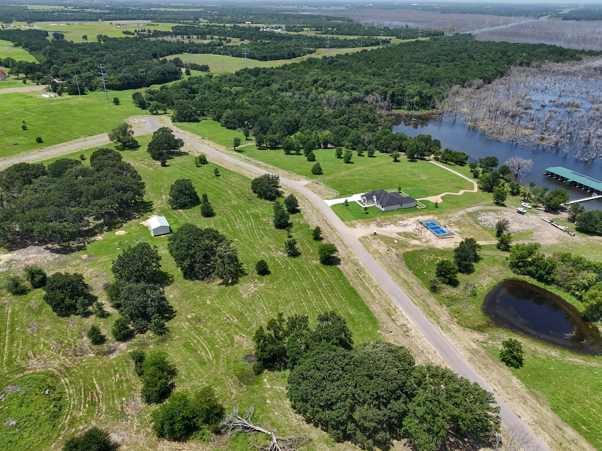 Unimproved Land For Sale in Fannin County , 370 Shoreline Drive, Dodd City, Texas 75438, 0, 0, Garage spaces, 0 Sqft, built in 0, Price $224,900, mls#21312212, Real Estate Agent in Dodd City, Homes For Sale in Fannin county, Homes For Sale in Dodd City, Realtor in Dodd City Texas, Real Estate Brokerage Independent Realty Texas, Luminita Cordes Realtor