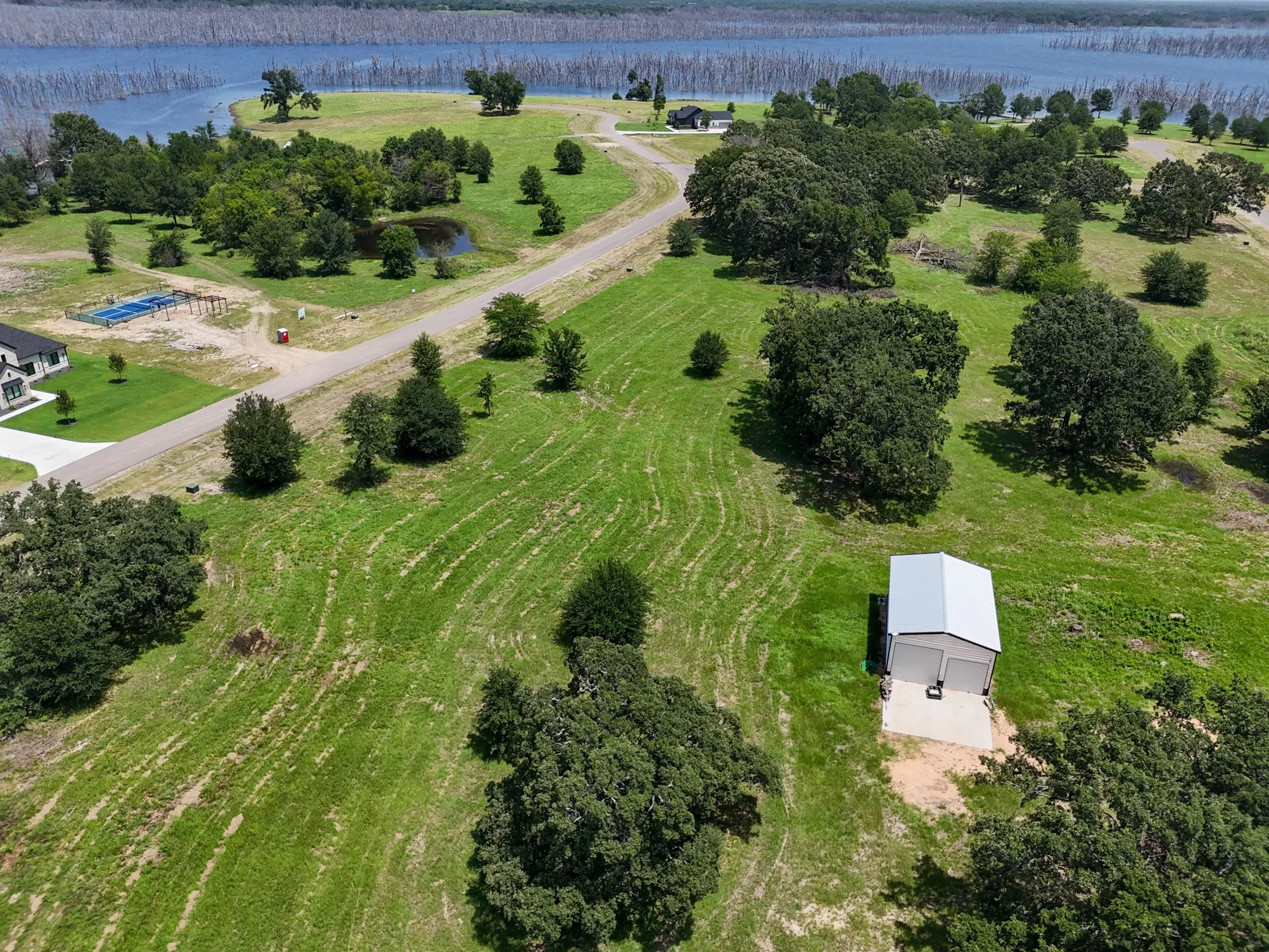 Unimproved Land For Sale in Fannin County , 370 Shoreline Drive, Dodd City, Texas 75438, 0, 0, Garage spaces, 0 Sqft, built in 0, Price $224,900, mls#21312212, Real Estate Agent in Dodd City, Homes For Sale in Fannin county, Homes For Sale in Dodd City, Realtor in Dodd City Texas, Real Estate Brokerage Independent Realty Texas, Luminita Cordes Realtor