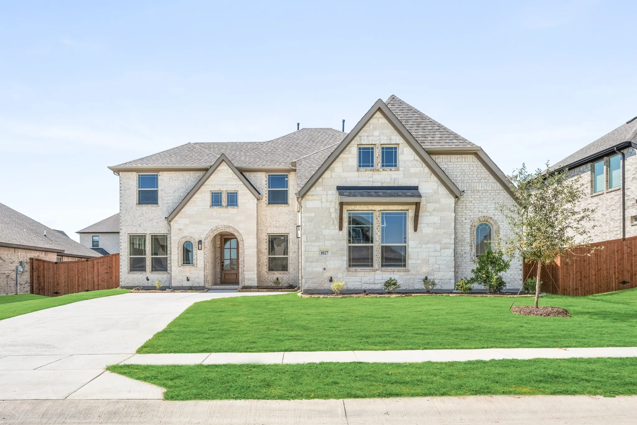 Single Family Residence For Sale in Denton County , 1027 Emerald Trace Drive, Justin, Texas 76247, 5 Bedroom, 4 Bathroom, 2 Garage spaces, 3,485 Sqft, built in 2026, mls#21317179, Real Estate Agent in Justin, Homes For Sale in Denton county, Homes For Sale in Justin, Realtor in Justin Texas, Real Estate Brokerage Independent Realty Texas, Luminita Cordes Realtor