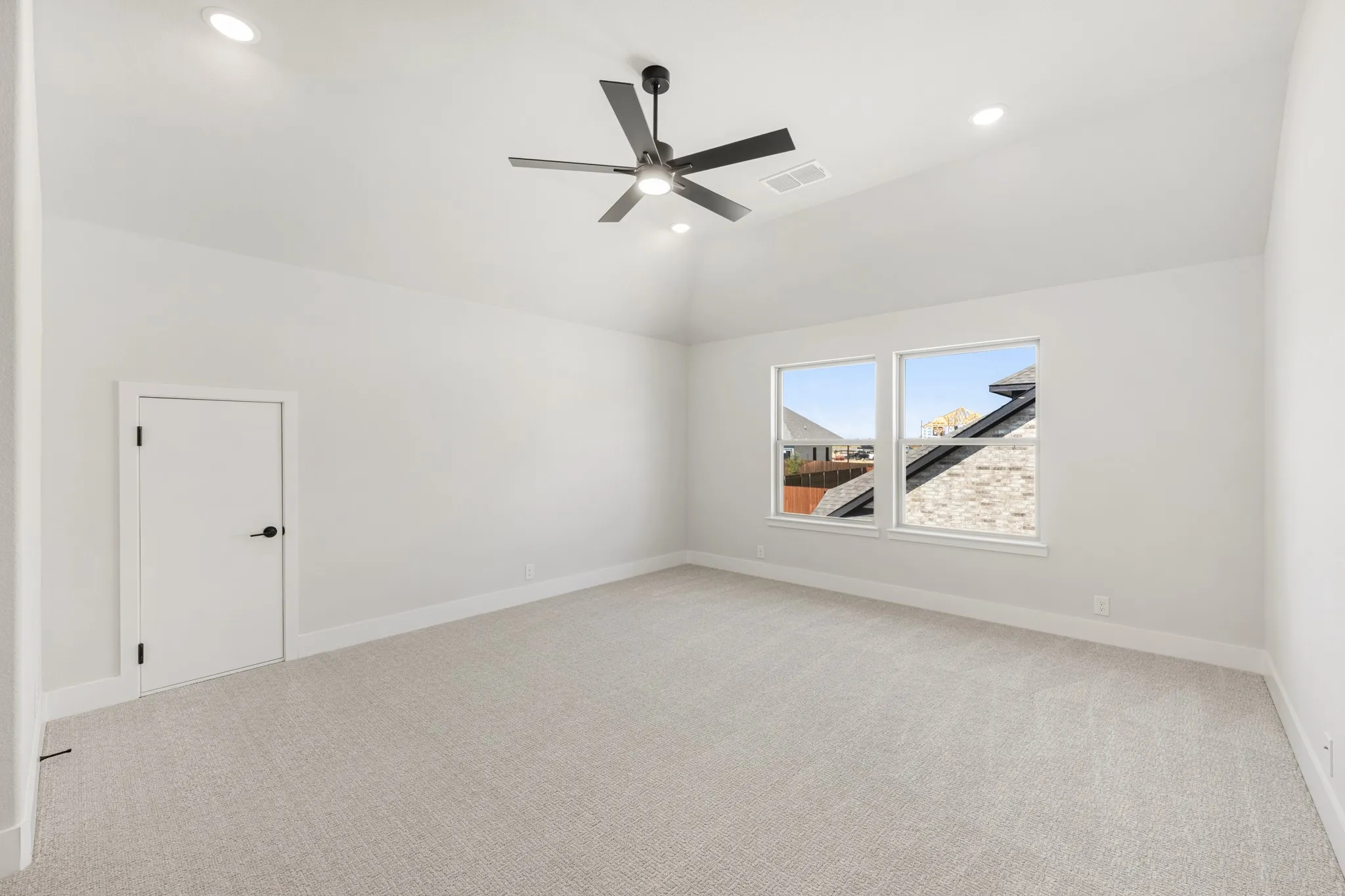 Single Family Residence For Sale in Denton County , 1027 Emerald Trace Drive, Justin, Texas 76247, 5 Bedroom, 4 Bathroom, 2 Garage spaces, 3,485 Sqft, built in 2026, mls#21317179, Real Estate Agent in Justin, Homes For Sale in Denton county, Homes For Sale in Justin, Realtor in Justin Texas, Real Estate Brokerage Independent Realty Texas, Luminita Cordes Realtor