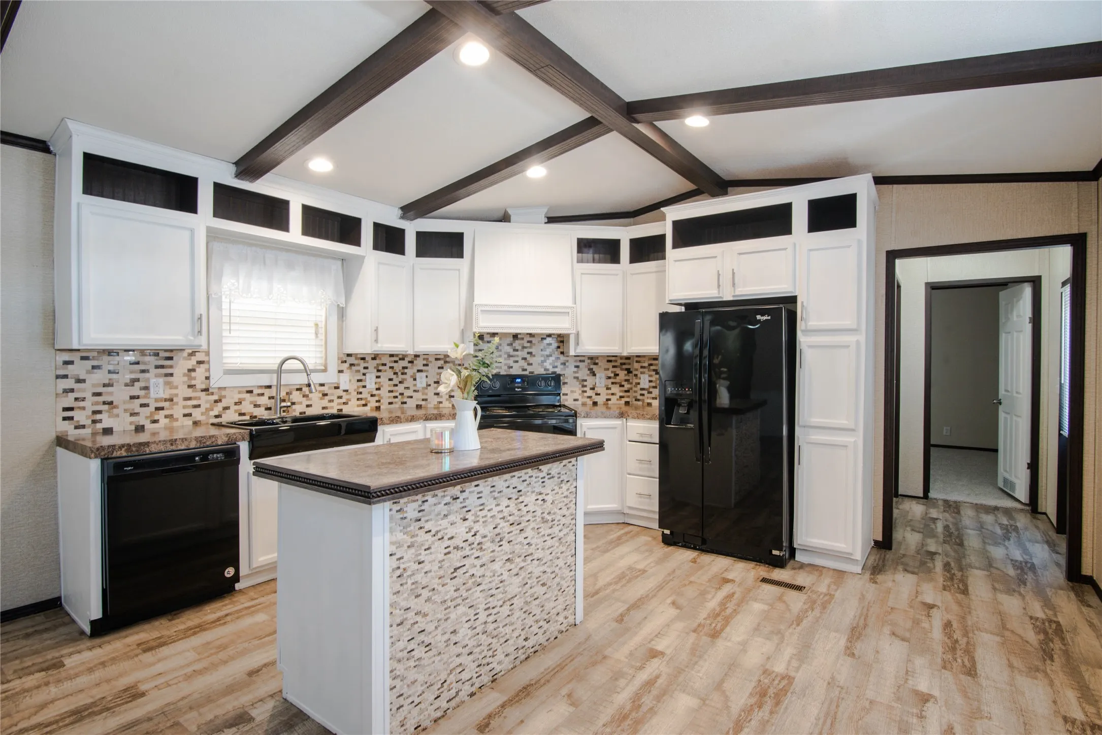 Mobile Home For Sale in Dallas County , 3214 La Sombra 57, Grand Prairie, Texas 75050, 4 Bedroom, 2 Bathroom, Garage spaces, 1,466 Sqft, built in 2018, mls#21317291, Real Estate Agent in Grand Prairie, Homes For Sale in Dallas county, Homes For Sale in Grand Prairie, Realtor in Grand Prairie Texas, Real Estate Brokerage Independent Realty Texas, Luminita Cordes Realtor