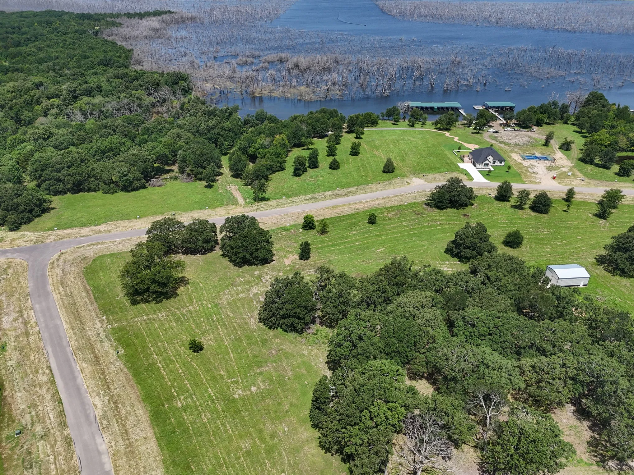 Unimproved Land For Sale in Fannin County , 280 Shoreline Drive, Dodd City, Texas 75438, 0, 0, Garage spaces, 0 Sqft, built in 0, mls#21317462, Real Estate Agent in Dodd City, Homes For Sale in Fannin county, Homes For Sale in Dodd City, Realtor in Dodd City Texas, Real Estate Brokerage Independent Realty Texas, Luminita Cordes Realtor