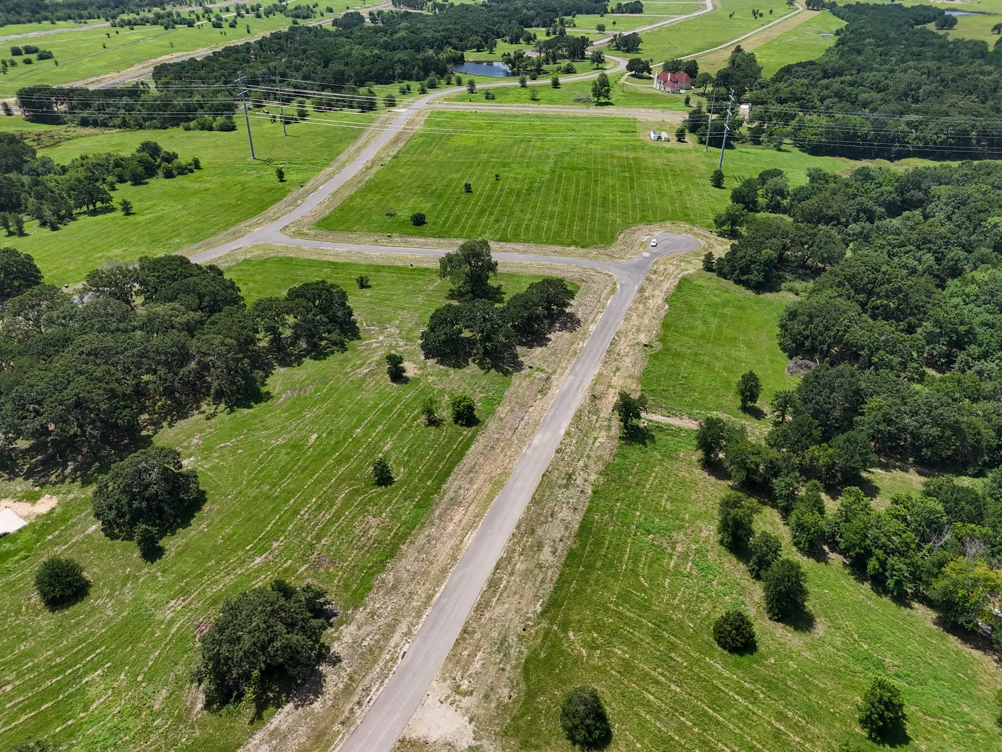 Unimproved Land For Sale in Fannin County , 280 Shoreline Drive, Dodd City, Texas 75438, 0, 0, Garage spaces, 0 Sqft, built in 0, mls#21317462, Real Estate Agent in Dodd City, Homes For Sale in Fannin county, Homes For Sale in Dodd City, Realtor in Dodd City Texas, Real Estate Brokerage Independent Realty Texas, Luminita Cordes Realtor