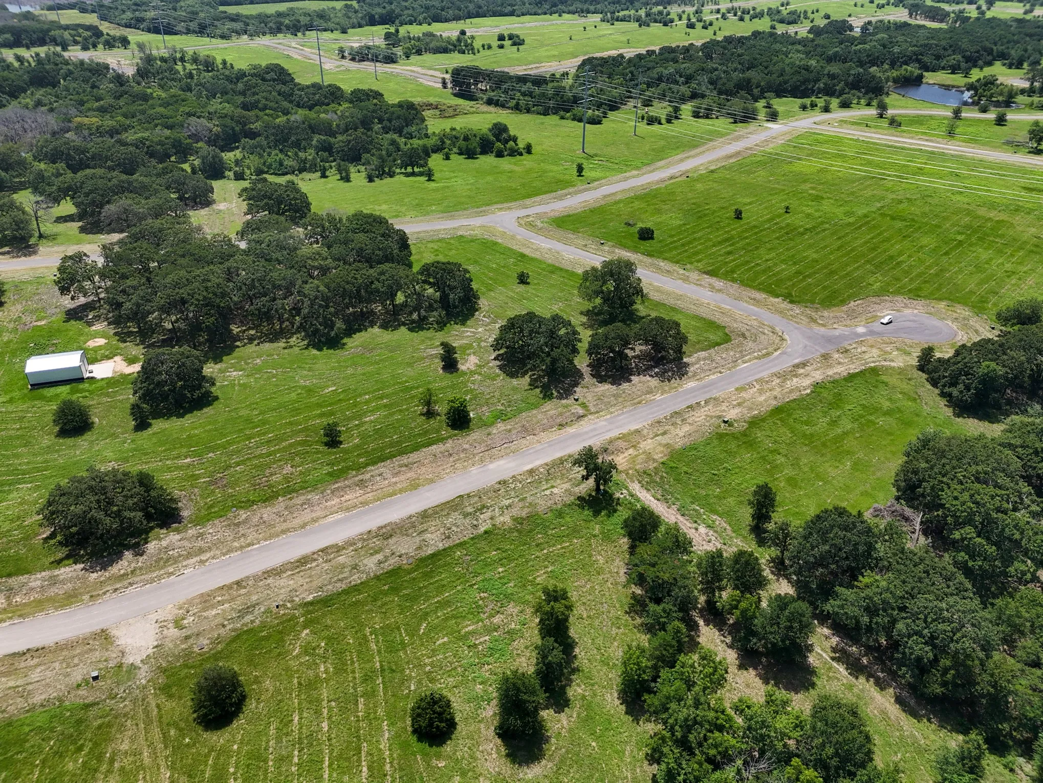 Unimproved Land For Sale in Fannin County , 280 Shoreline Drive, Dodd City, Texas 75438, 0, 0, Garage spaces, 0 Sqft, built in 0, mls#21317462, Real Estate Agent in Dodd City, Homes For Sale in Fannin county, Homes For Sale in Dodd City, Realtor in Dodd City Texas, Real Estate Brokerage Independent Realty Texas, Luminita Cordes Realtor