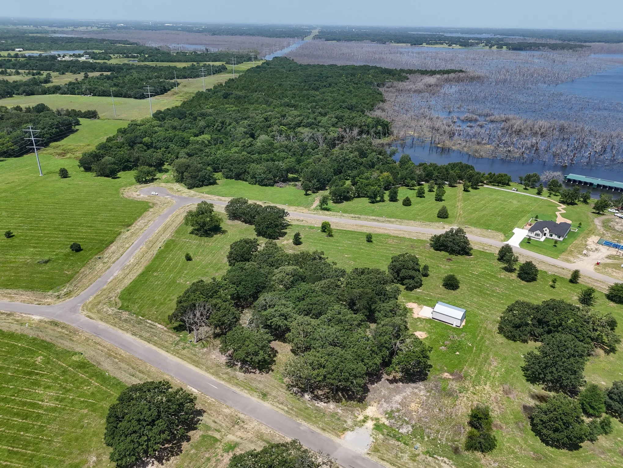 Unimproved Land For Sale in Fannin County , 280 Shoreline Drive, Dodd City, Texas 75438, 0, 0, Garage spaces, 0 Sqft, built in 0, mls#21317462, Real Estate Agent in Dodd City, Homes For Sale in Fannin county, Homes For Sale in Dodd City, Realtor in Dodd City Texas, Real Estate Brokerage Independent Realty Texas, Luminita Cordes Realtor