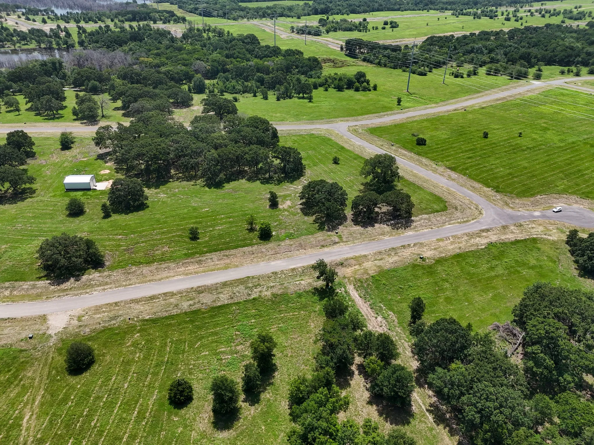 Unimproved Land For Sale in Fannin County , 280 Shoreline Drive, Dodd City, Texas 75438, 0, 0, Garage spaces, 0 Sqft, built in 0, mls#21317462, Real Estate Agent in Dodd City, Homes For Sale in Fannin county, Homes For Sale in Dodd City, Realtor in Dodd City Texas, Real Estate Brokerage Independent Realty Texas, Luminita Cordes Realtor