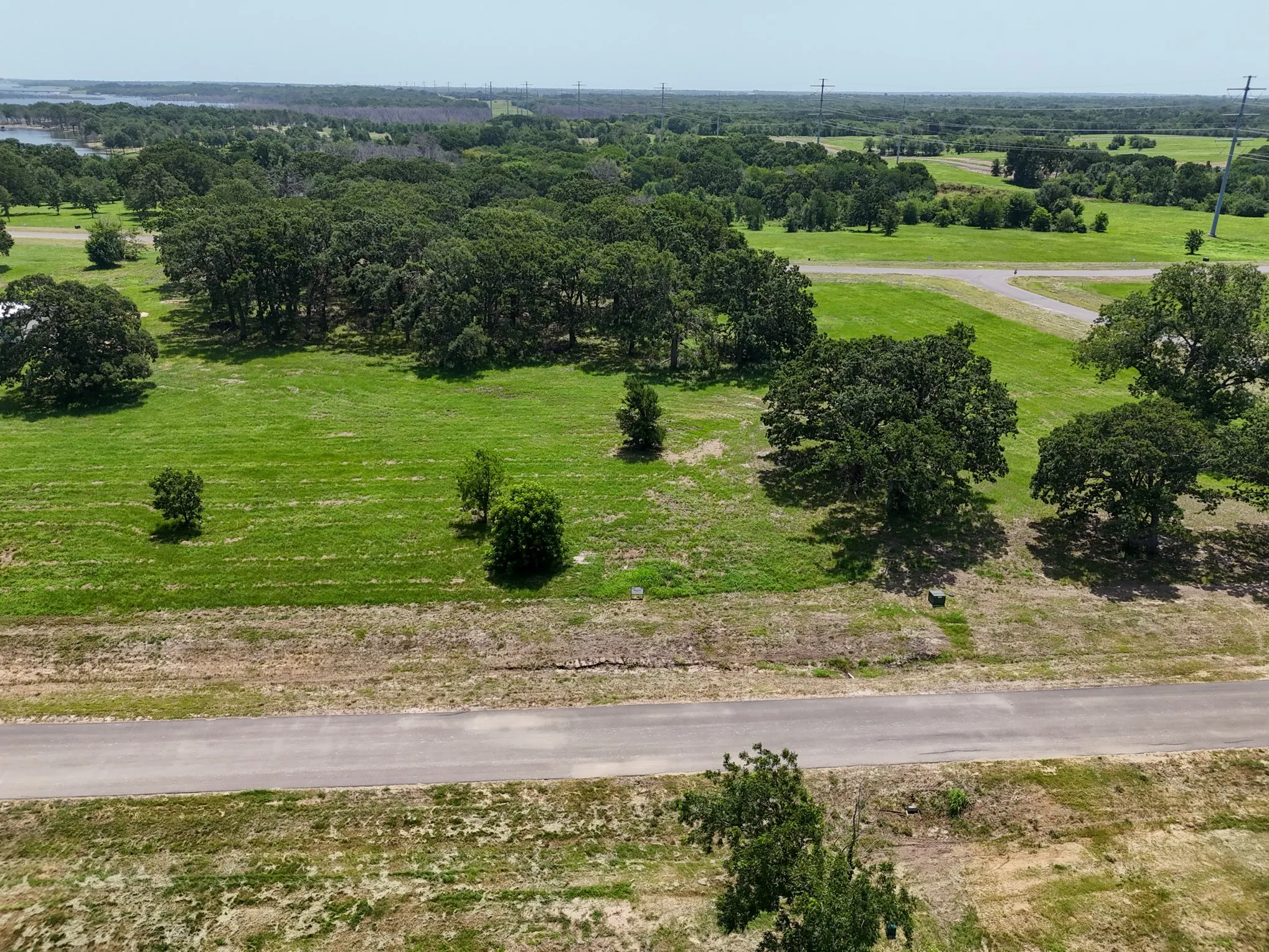 Unimproved Land For Sale in Fannin County , 280 Shoreline Drive, Dodd City, Texas 75438, 0, 0, Garage spaces, 0 Sqft, built in 0, mls#21317462, Real Estate Agent in Dodd City, Homes For Sale in Fannin county, Homes For Sale in Dodd City, Realtor in Dodd City Texas, Real Estate Brokerage Independent Realty Texas, Luminita Cordes Realtor