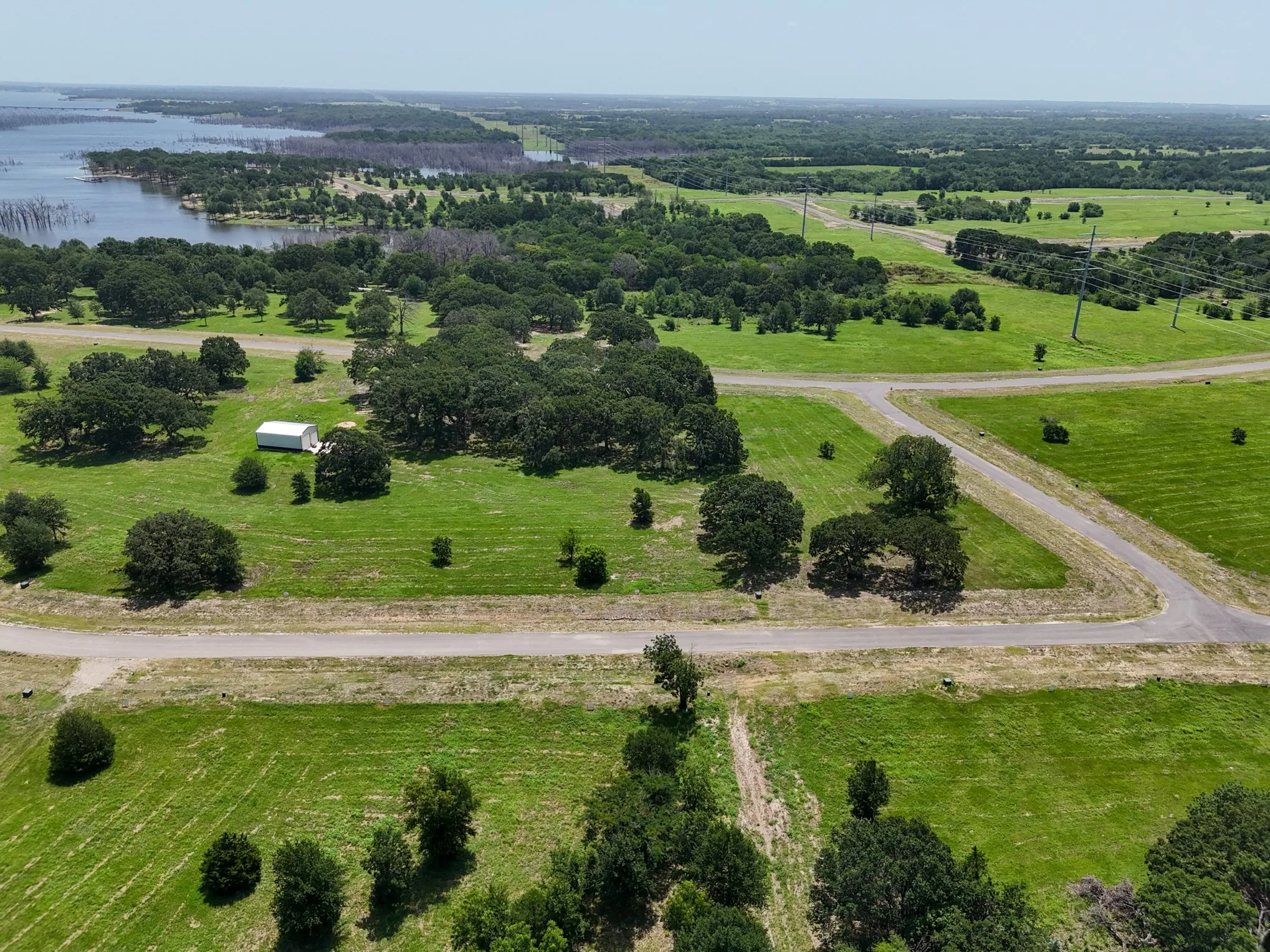 Unimproved Land For Sale in Fannin County , 280 Shoreline Drive, Dodd City, Texas 75438, 0, 0, Garage spaces, 0 Sqft, built in 0, mls#21317462, Real Estate Agent in Dodd City, Homes For Sale in Fannin county, Homes For Sale in Dodd City, Realtor in Dodd City Texas, Real Estate Brokerage Independent Realty Texas, Luminita Cordes Realtor