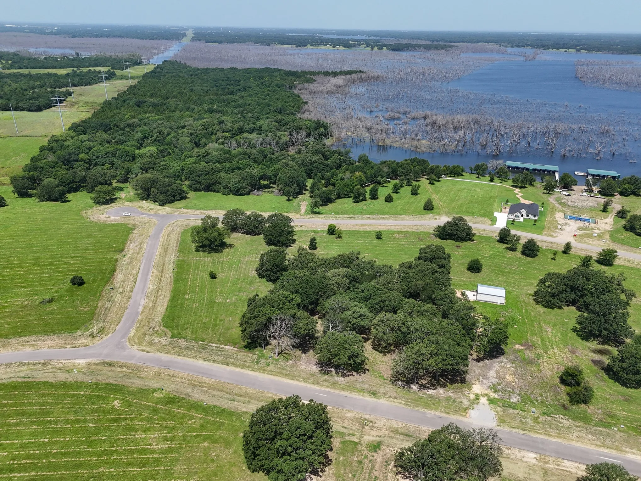 Unimproved Land For Sale in Fannin County , 280 Shoreline Drive, Dodd City, Texas 75438, 0, 0, Garage spaces, 0 Sqft, built in 0, mls#21317462, Real Estate Agent in Dodd City, Homes For Sale in Fannin county, Homes For Sale in Dodd City, Realtor in Dodd City Texas, Real Estate Brokerage Independent Realty Texas, Luminita Cordes Realtor