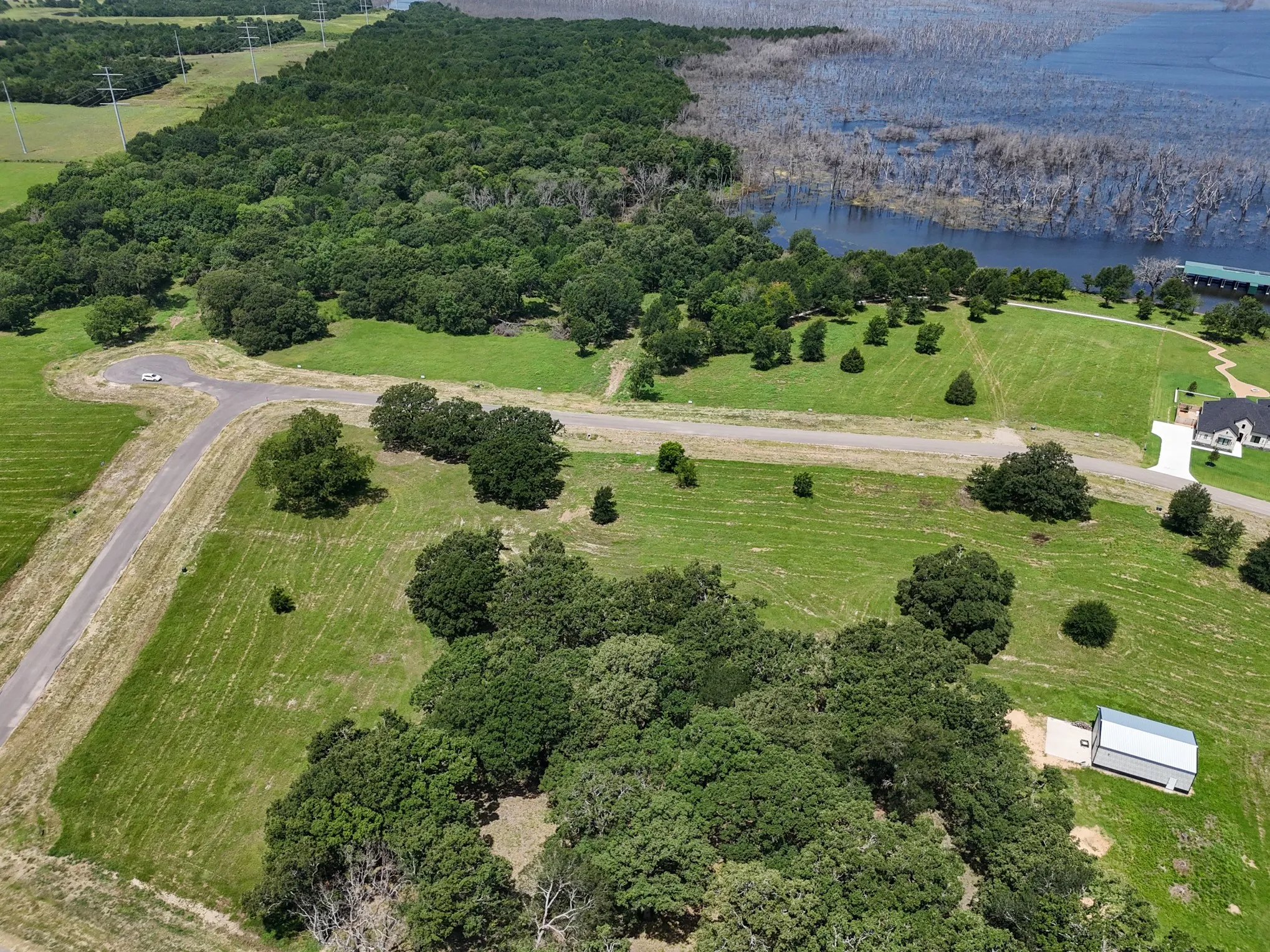 Unimproved Land For Sale in Fannin County , 280 Shoreline Drive, Dodd City, Texas 75438, 0, 0, Garage spaces, 0 Sqft, built in 0, mls#21317462, Real Estate Agent in Dodd City, Homes For Sale in Fannin county, Homes For Sale in Dodd City, Realtor in Dodd City Texas, Real Estate Brokerage Independent Realty Texas, Luminita Cordes Realtor