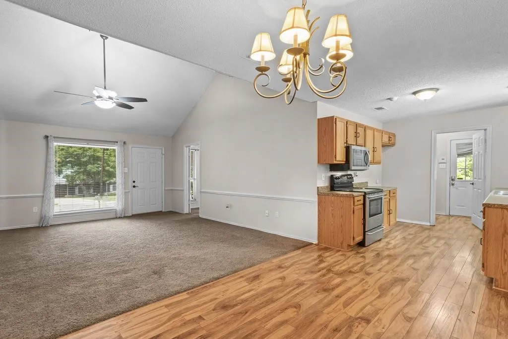 Single Family Residence For Sale in Henderson County , 402 Admiral Drive, Gun Barrel City, Texas 75156, 3 Bedroom, 2 Bathroom, Garage spaces, 1,280 Sqft, built in 1997, Price $389,000, mls#21314139, Real Estate Agent in Gun Barrel City, Homes For Sale in Henderson county, Homes For Sale in Gun Barrel City, Realtor in Gun Barrel City Texas, Real Estate Brokerage Independent Realty Texas, Luminita Cordes Realtor