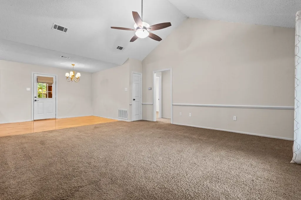 Single Family Residence For Sale in Henderson County , 402 Admiral Drive, Gun Barrel City, Texas 75156, 3 Bedroom, 2 Bathroom, Garage spaces, 1,280 Sqft, built in 1997, Price $389,000, mls#21314139, Real Estate Agent in Gun Barrel City, Homes For Sale in Henderson county, Homes For Sale in Gun Barrel City, Realtor in Gun Barrel City Texas, Real Estate Brokerage Independent Realty Texas, Luminita Cordes Realtor