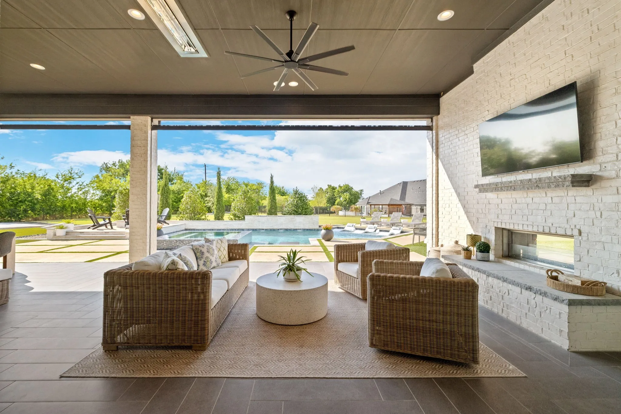 Single Family Residence For Sale in Collin County , 405 Crosswood Creek Court, Celina, Texas 75009, 5 Bedroom, 7 Bathroom, 4 Garage spaces, 6,083 Sqft, built in 2021, mls#21316459, Real Estate Agent in Celina, Homes For Sale in Collin county, Homes For Sale in Celina, Realtor in Celina Texas, Real Estate Brokerage Independent Realty Texas, Luminita Cordes Realtor
