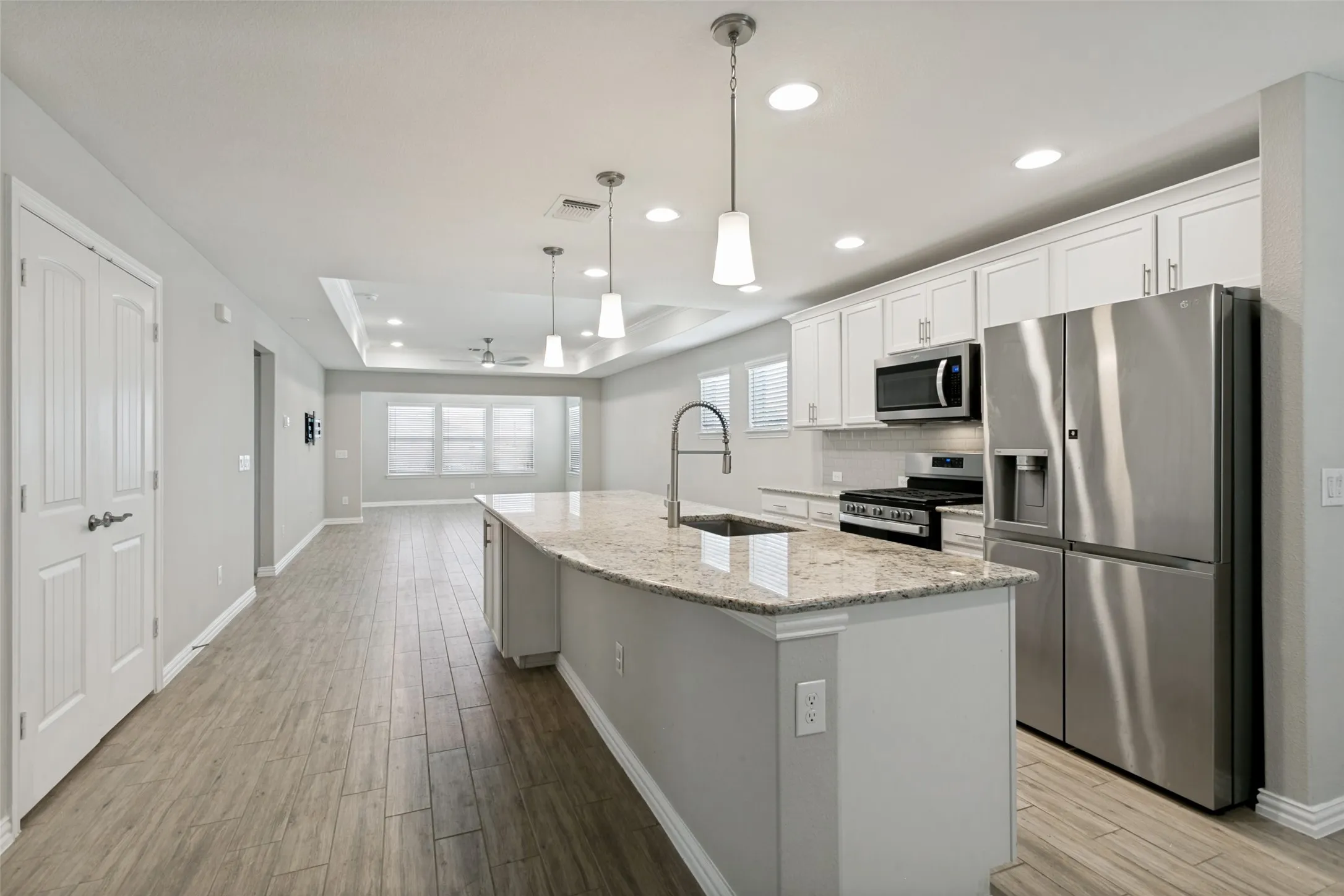 Single Family Residence For Sale in Denton County , 1273 Eagle Lane, Little Elm, Texas 76227, 2 Bedroom, 2 Bathroom, 2 Garage spaces, 1,571 Sqft, built in 2021, mls#21312748, Real Estate Agent in Little Elm, Homes For Sale in Denton county, Homes For Sale in Little Elm, Realtor in Little Elm Texas, Real Estate Brokerage Independent Realty Texas, Luminita Cordes Realtor