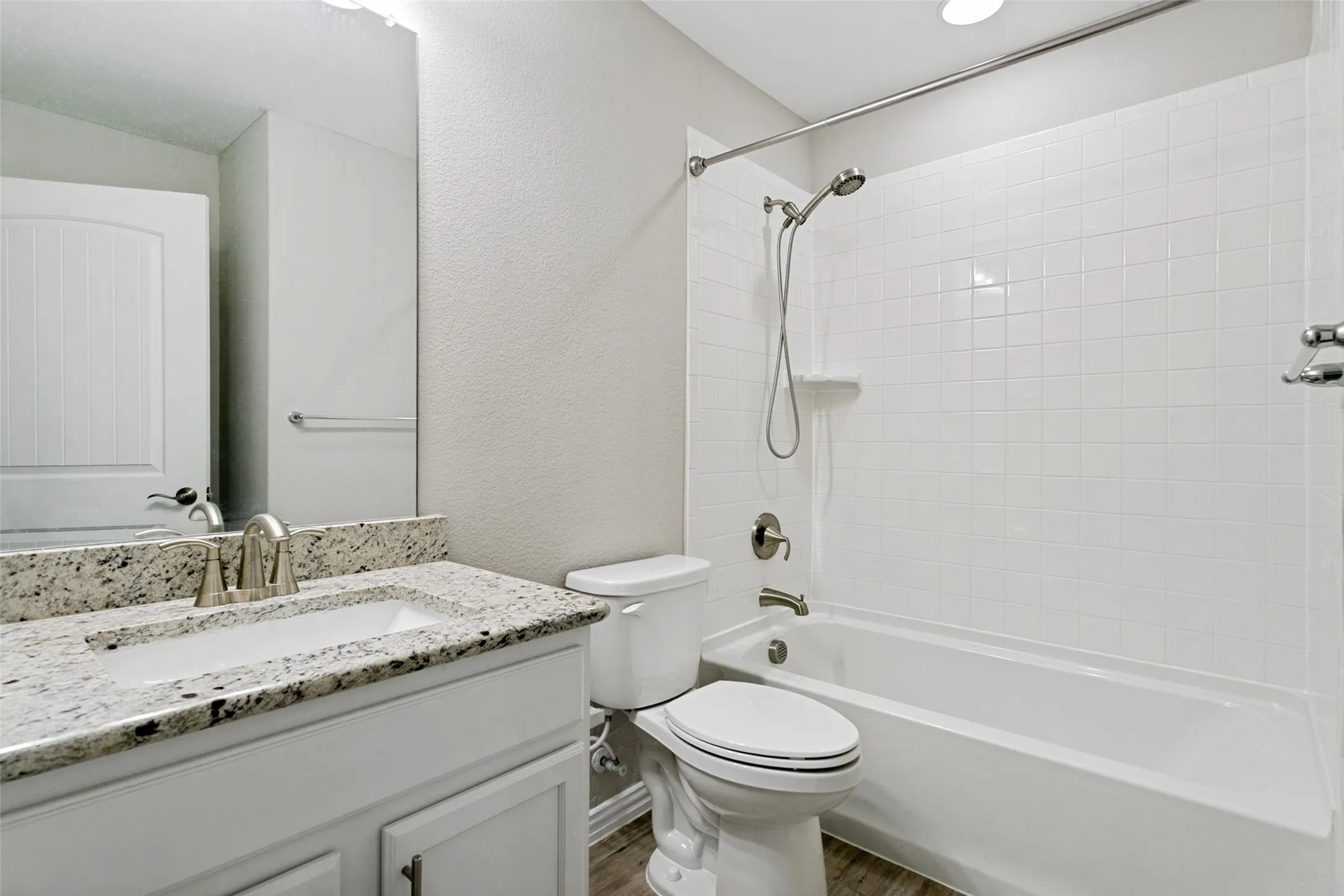 Single Family Residence For Sale in Denton County , 1273 Eagle Lane, Little Elm, Texas 76227, 2 Bedroom, 2 Bathroom, 2 Garage spaces, 1,571 Sqft, built in 2021, mls#21312748, Real Estate Agent in Little Elm, Homes For Sale in Denton county, Homes For Sale in Little Elm, Realtor in Little Elm Texas, Real Estate Brokerage Independent Realty Texas, Luminita Cordes Realtor