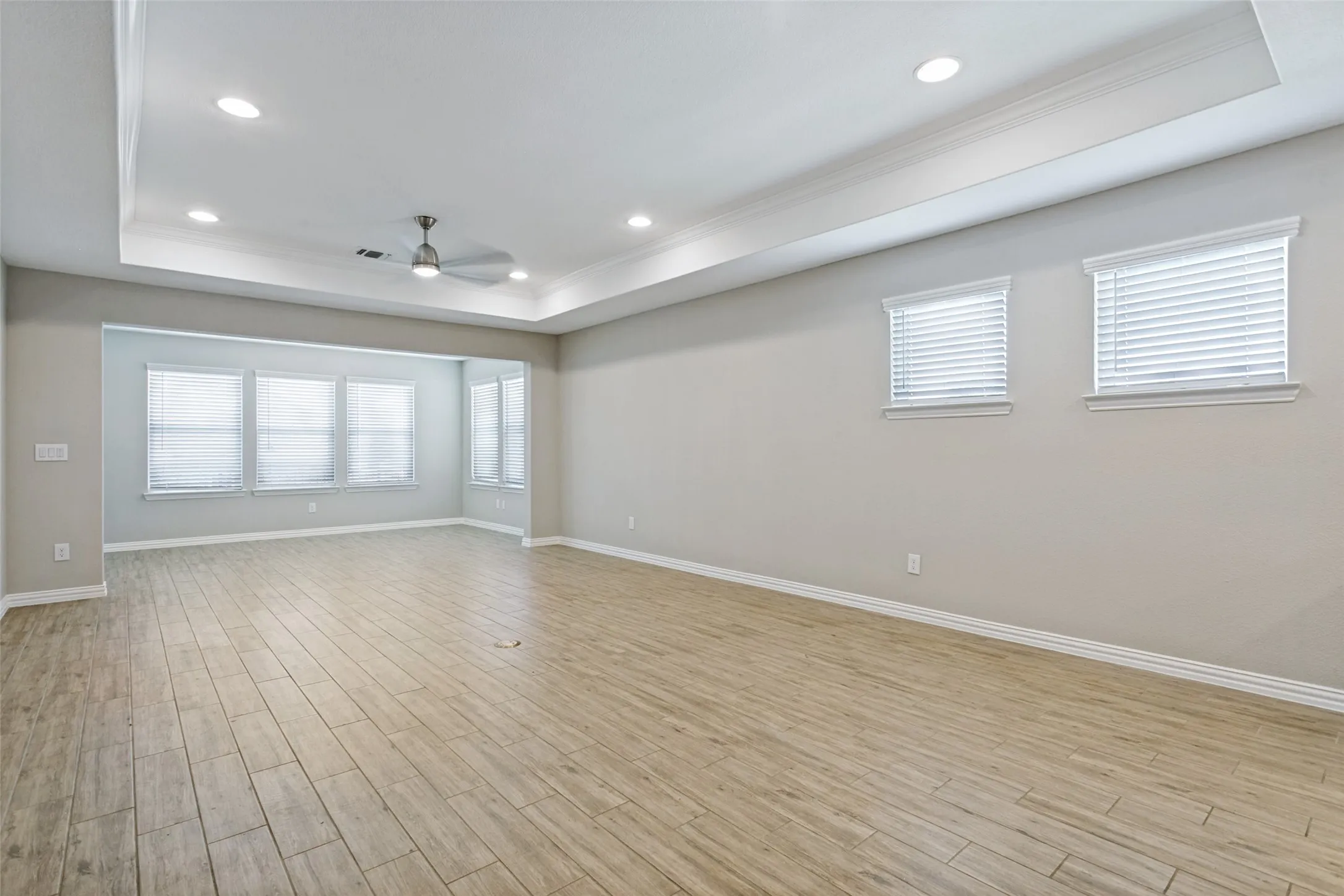 Single Family Residence For Sale in Denton County , 1273 Eagle Lane, Little Elm, Texas 76227, 2 Bedroom, 2 Bathroom, 2 Garage spaces, 1,571 Sqft, built in 2021, mls#21312748, Real Estate Agent in Little Elm, Homes For Sale in Denton county, Homes For Sale in Little Elm, Realtor in Little Elm Texas, Real Estate Brokerage Independent Realty Texas, Luminita Cordes Realtor