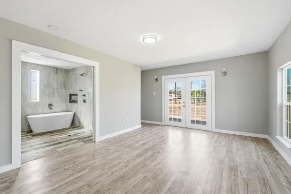Suite with Bath