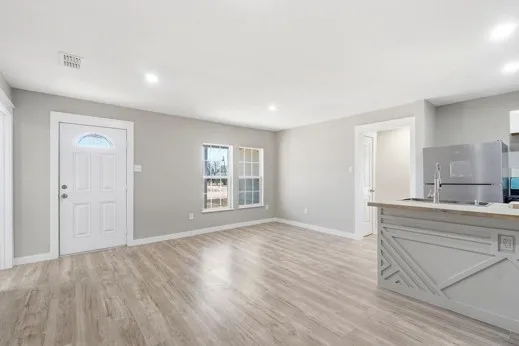 Single Family Residence For Sale in Jones County , 212 NW I Avenue, Hamlin, Texas 79520, 4 Bedroom, 3 Bathroom, Garage spaces, 1,998 Sqft, built in 1954, mls#21313486, Real Estate Agent in Hamlin, Homes For Sale in Jones county, Homes For Sale in Hamlin, Realtor in Hamlin Texas, Real Estate Brokerage Independent Realty Texas, Luminita Cordes Realtor