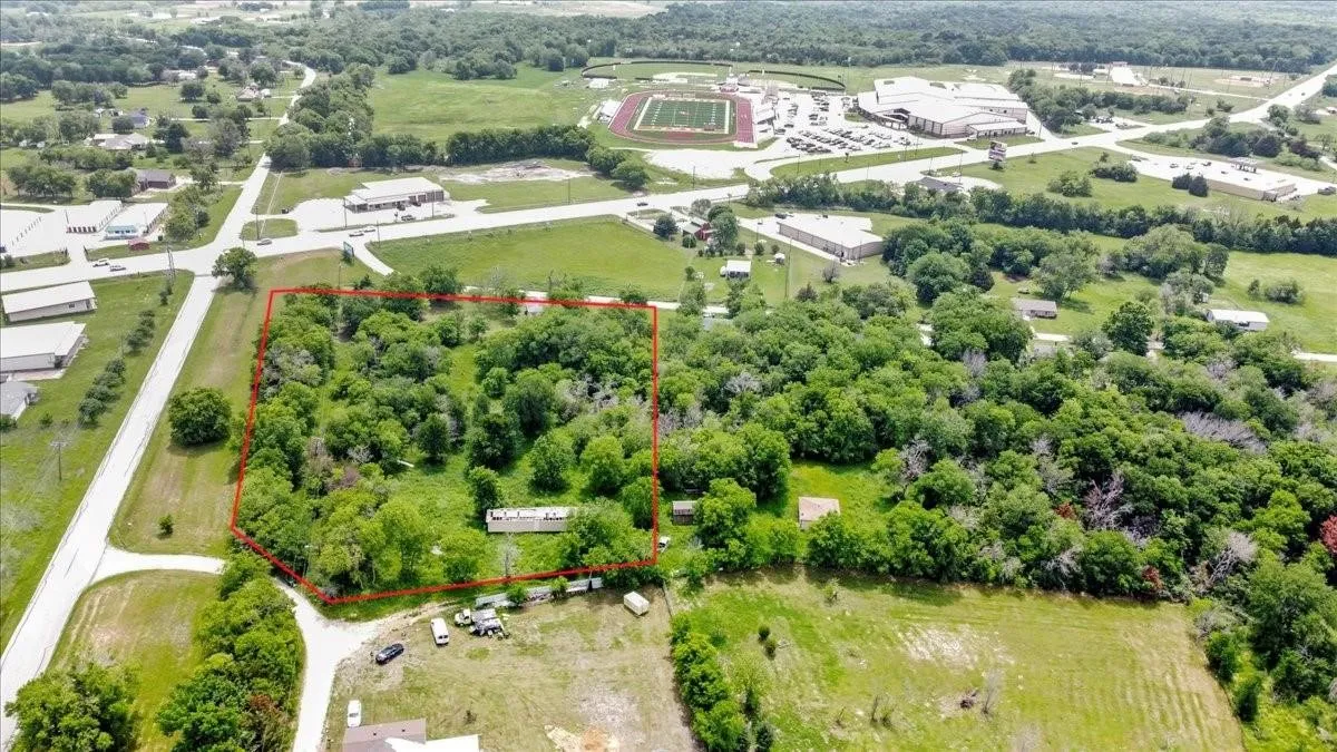 Unimproved Land For Sale in Kaufman County , 107 N Commerce Street, Kemp, Texas 75143, 0, 0, Garage spaces, 0 Sqft, built in 0, mls#21317524, Real Estate Agent in Kemp, Homes For Sale in Kaufman county, Homes For Sale in Kemp, Realtor in Kemp Texas, Real Estate Brokerage Independent Realty Texas, Luminita Cordes Realtor