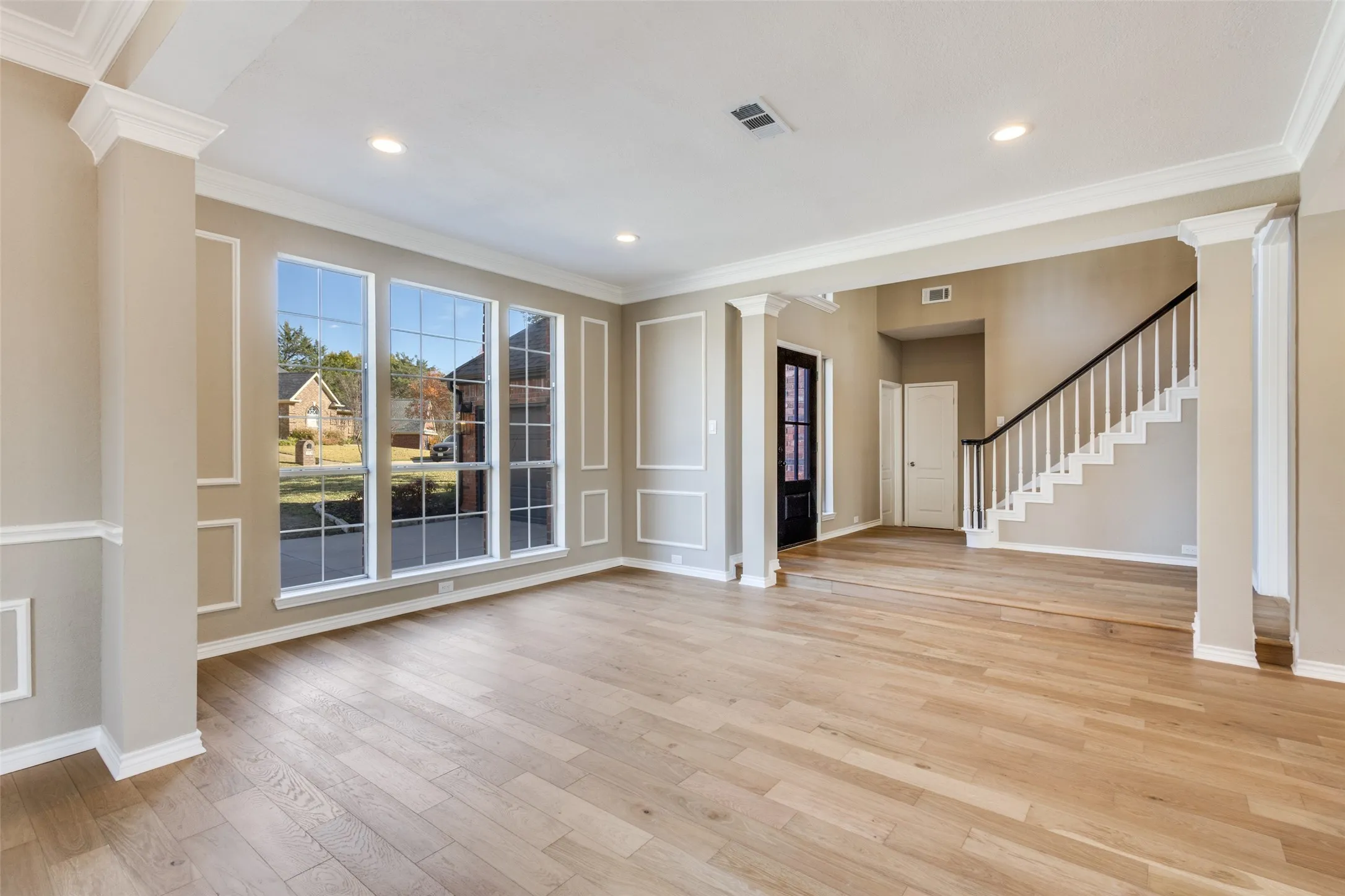 Single Family Residence For Sale in Collin County , 2822 Roundrock, Mc Kinney, Texas 75072, 4 Bedroom, 4 Bathroom, 2 Garage spaces, 3,296 Sqft, built in 1989, mls#21310784, Real Estate Agent in Mc Kinney, Homes For Sale in Collin county, Homes For Sale in Mc Kinney, Realtor in Mc Kinney Texas, Real Estate Brokerage Independent Realty Texas, Luminita Cordes Realtor
