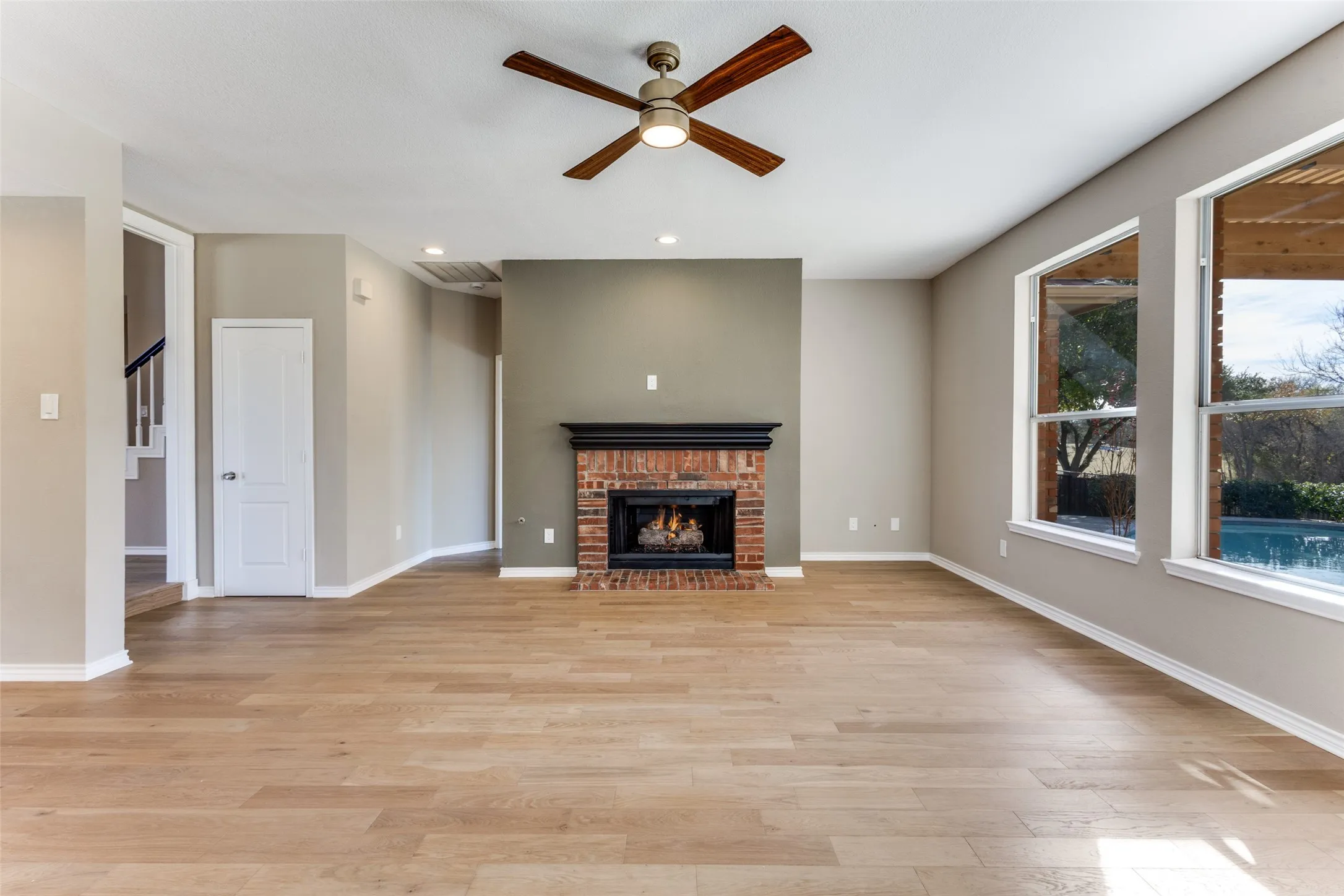 Single Family Residence For Sale in Collin County , 2822 Roundrock, Mc Kinney, Texas 75072, 4 Bedroom, 4 Bathroom, 2 Garage spaces, 3,296 Sqft, built in 1989, mls#21310784, Real Estate Agent in Mc Kinney, Homes For Sale in Collin county, Homes For Sale in Mc Kinney, Realtor in Mc Kinney Texas, Real Estate Brokerage Independent Realty Texas, Luminita Cordes Realtor
