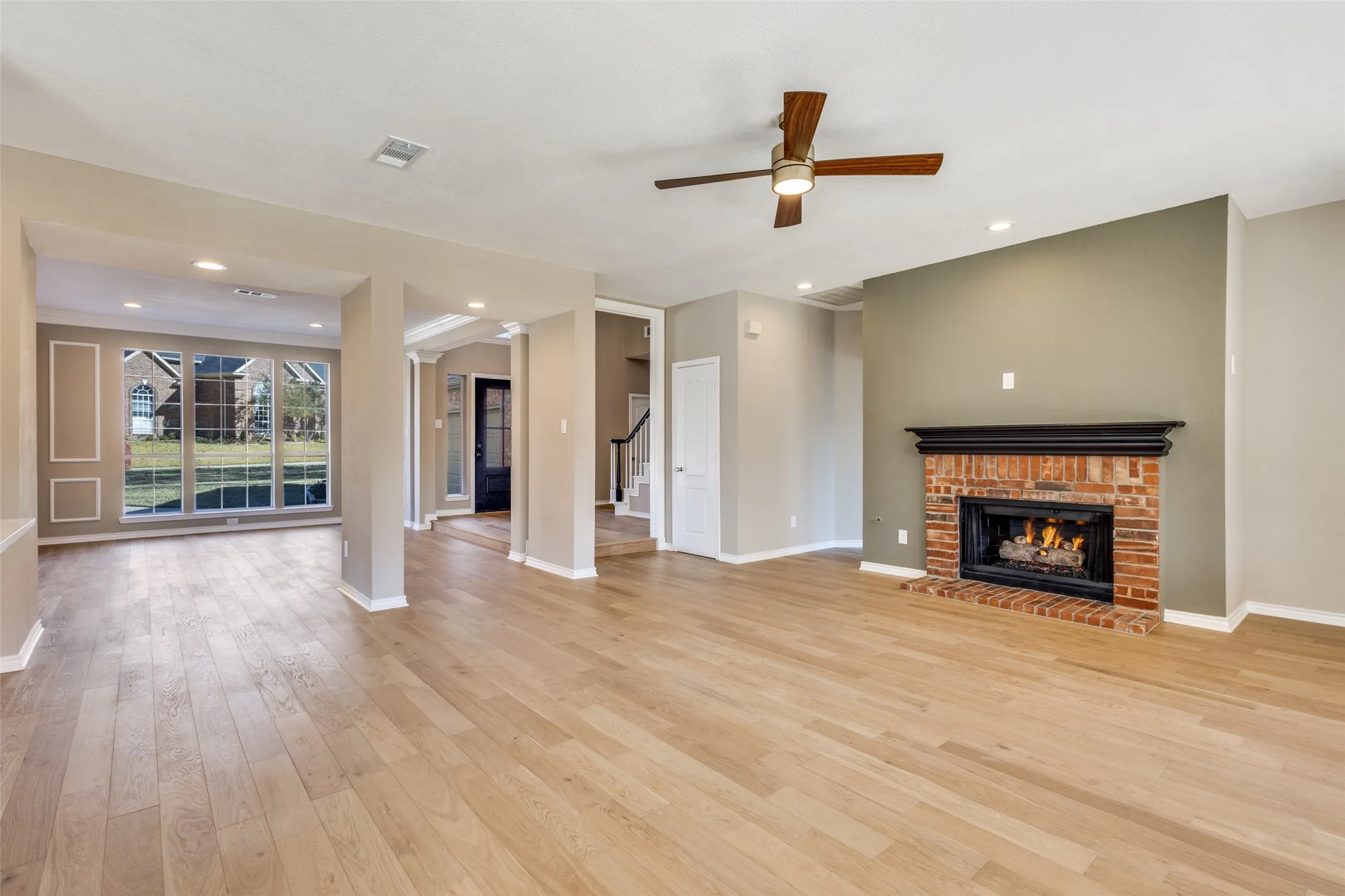 Single Family Residence For Sale in Collin County , 2822 Roundrock, Mc Kinney, Texas 75072, 4 Bedroom, 4 Bathroom, 2 Garage spaces, 3,296 Sqft, built in 1989, mls#21310784, Real Estate Agent in Mc Kinney, Homes For Sale in Collin county, Homes For Sale in Mc Kinney, Realtor in Mc Kinney Texas, Real Estate Brokerage Independent Realty Texas, Luminita Cordes Realtor