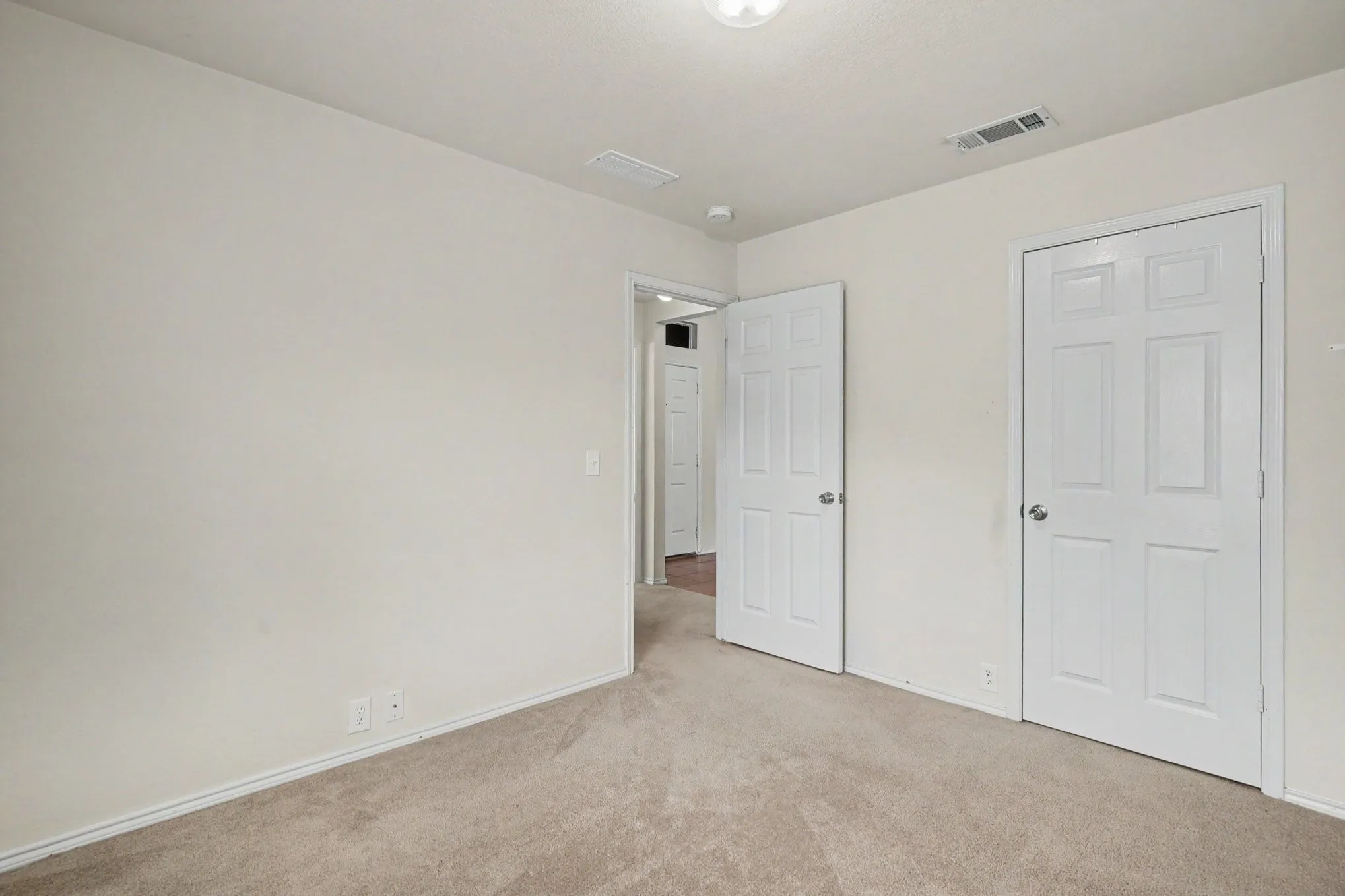 Single Family Residence For Rent in Collin County , 1327 Primrose Drive, Wylie, Texas 75098, 3 Bedroom, 2 Bathroom, 2 Garage spaces, 1,777 Sqft, built in 2004, mls#21317531, Real Estate Agent in Wylie, Homes For Rent in Collin county, Homes For Rent in Wylie, Realtor in Wylie Texas, Real Estate Brokerage Independent Realty Texas, Luminita Cordes Realtor