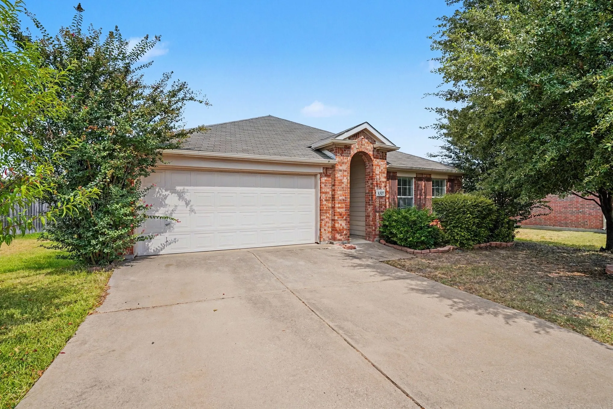 Single Family Residence For Rent in Collin County , 1327 Primrose Drive, Wylie, Texas 75098, 3 Bedroom, 2 Bathroom, 2 Garage spaces, 1,777 Sqft, built in 2004, mls#21317531, Real Estate Agent in Wylie, Homes For Rent in Collin county, Homes For Rent in Wylie, Realtor in Wylie Texas, Real Estate Brokerage Independent Realty Texas, Luminita Cordes Realtor
