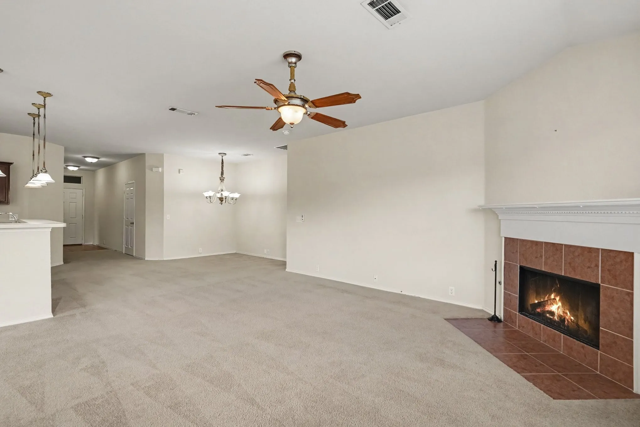 Single Family Residence For Rent in Collin County , 1327 Primrose Drive, Wylie, Texas 75098, 3 Bedroom, 2 Bathroom, 2 Garage spaces, 1,777 Sqft, built in 2004, mls#21317531, Real Estate Agent in Wylie, Homes For Rent in Collin county, Homes For Rent in Wylie, Realtor in Wylie Texas, Real Estate Brokerage Independent Realty Texas, Luminita Cordes Realtor